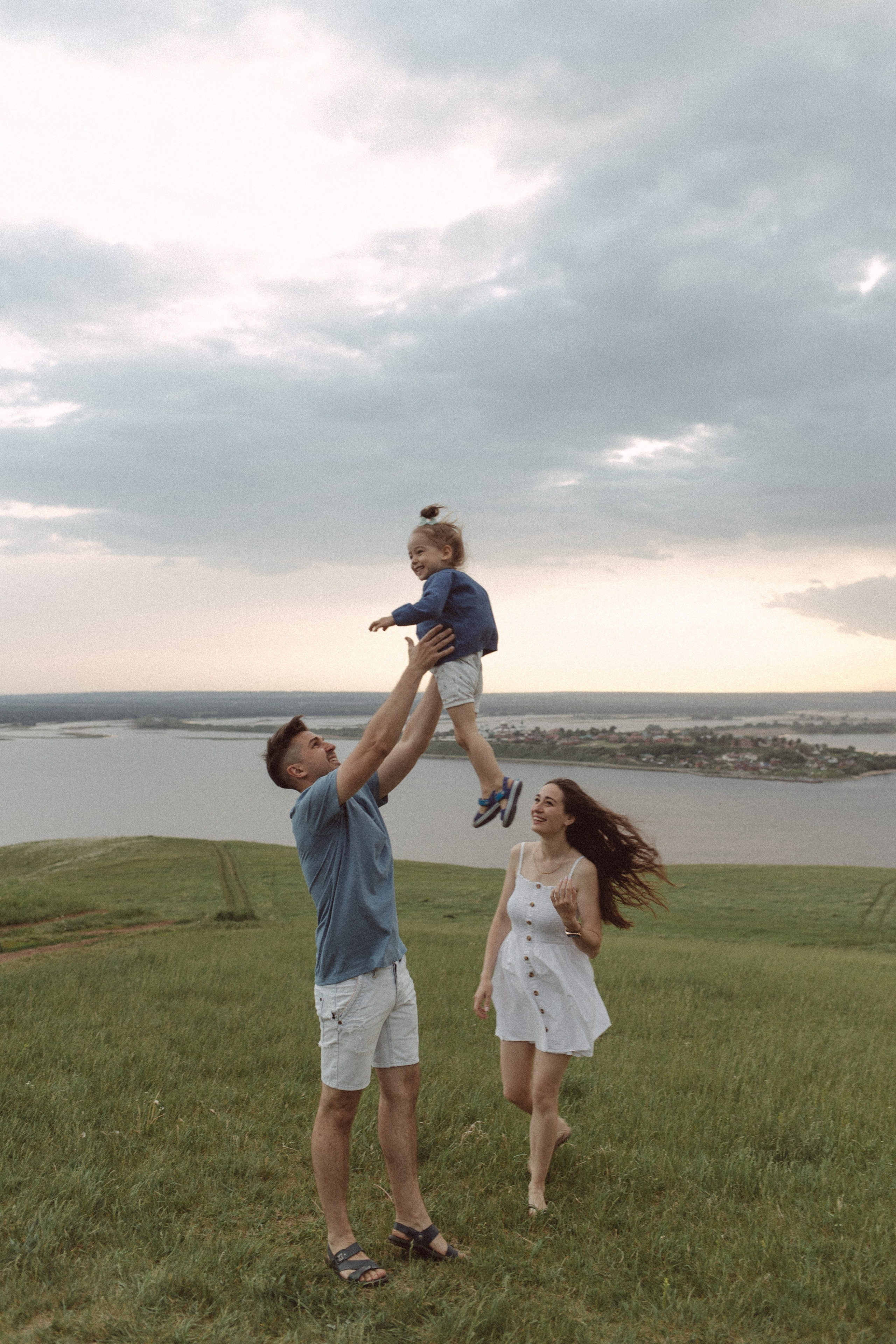 Катя, Саша и Настя. Фотограф Ксения Степаненко
