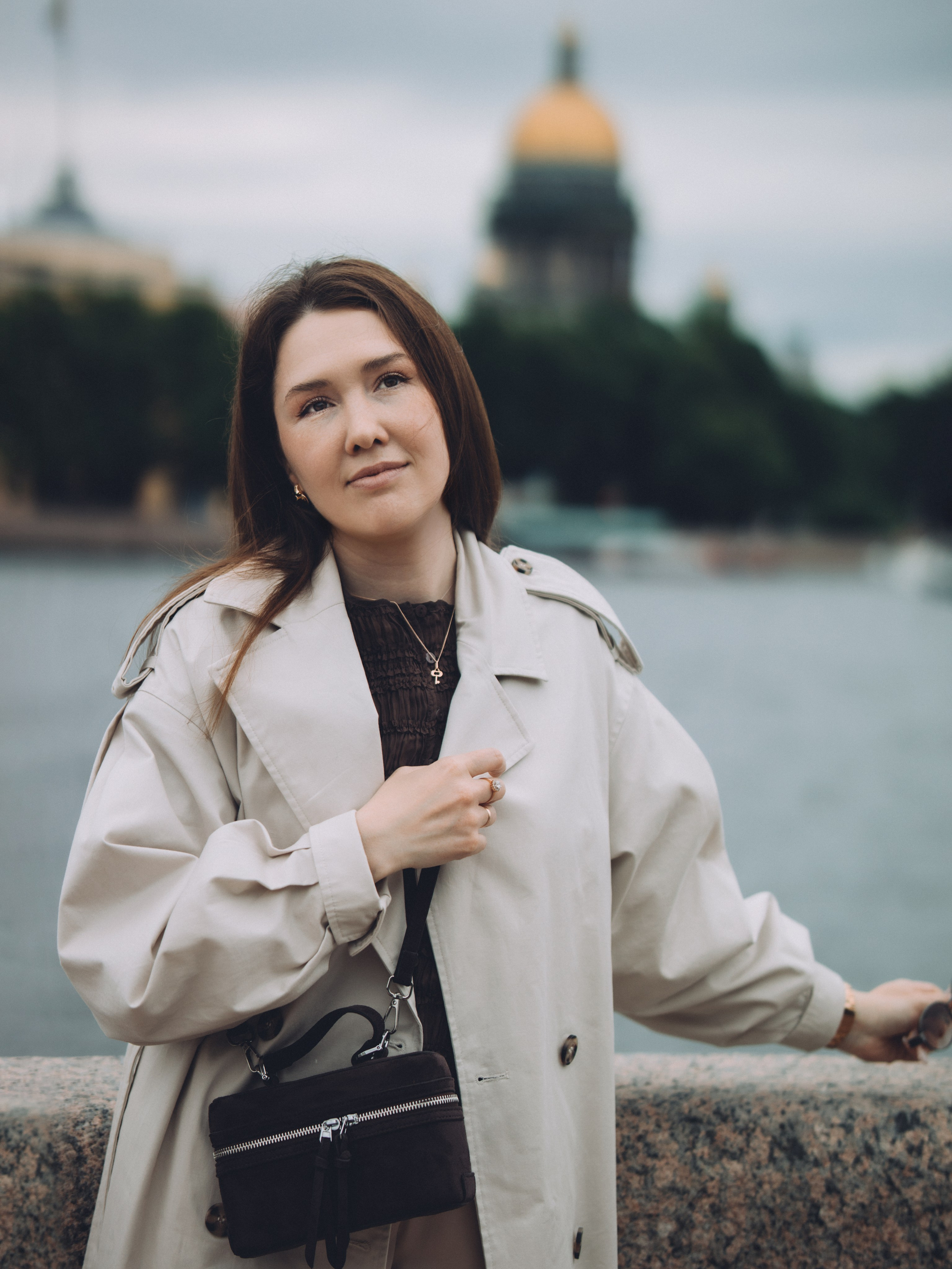 Семейная фотосессия на прогулке по городу Петербургу. Светлана Гопанюк. Портретный фотограф. Санкт-Петербург. СПб