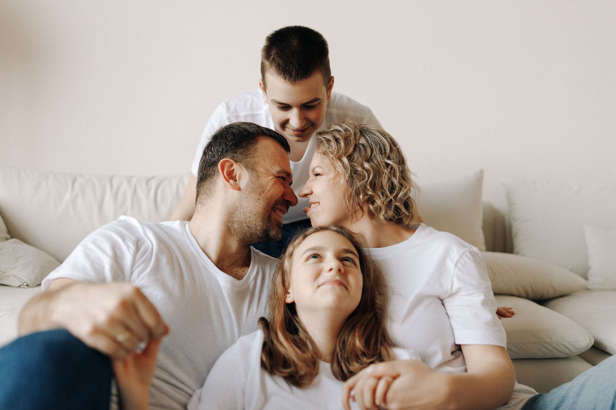 Джек-рассел в студии