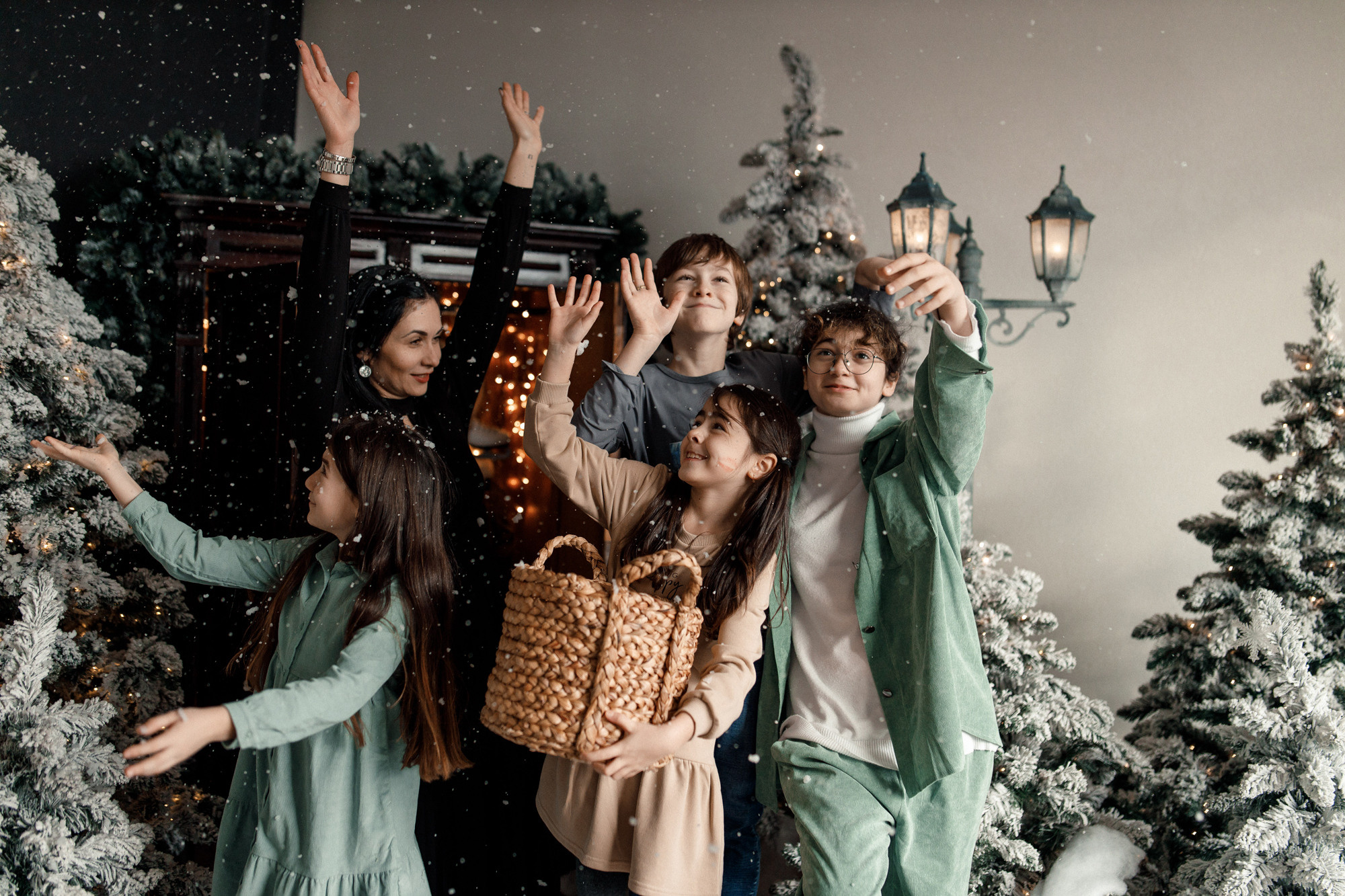 Новогодняя