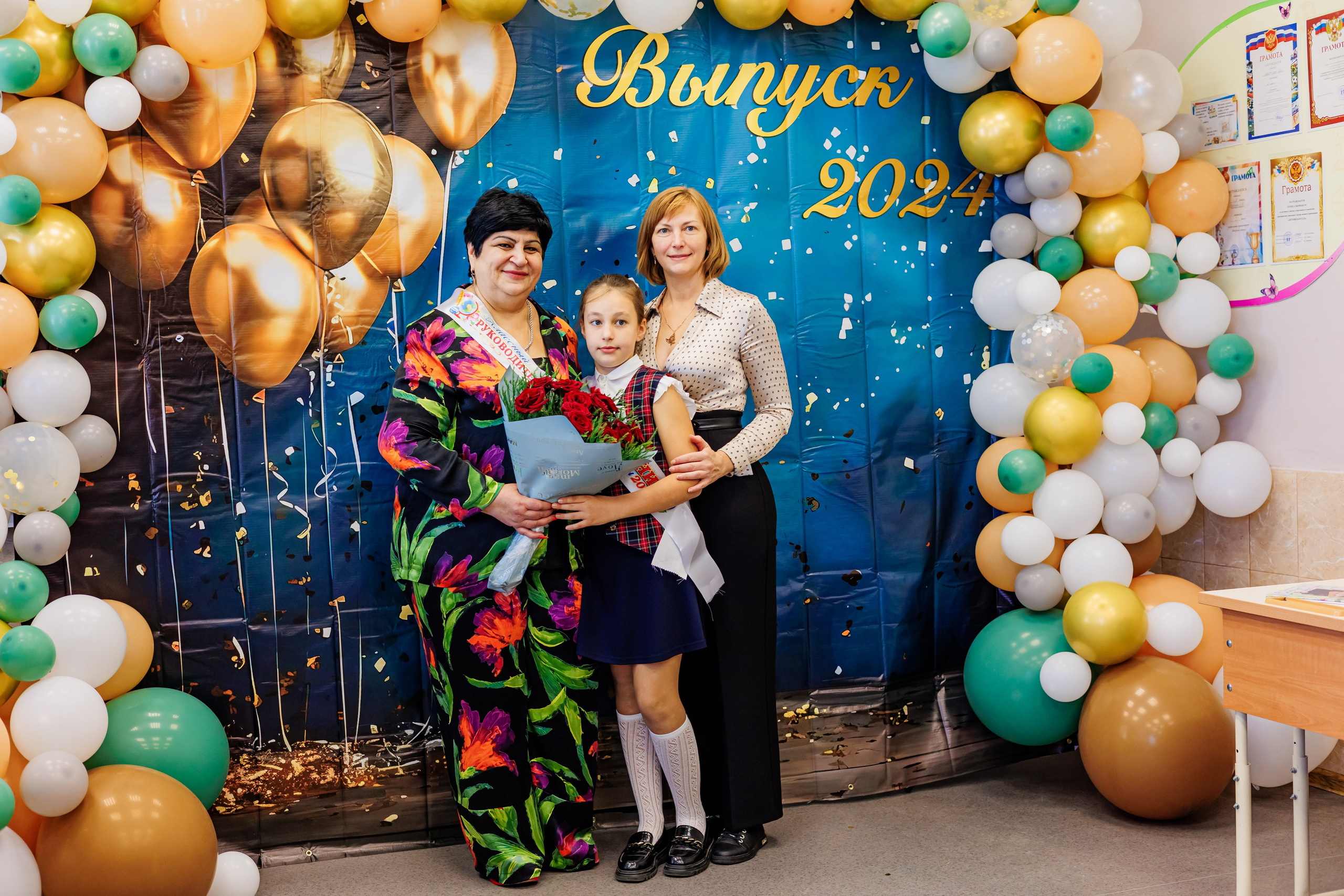 Выпуск 4а 25школа'24 год. Свадебный и семейный фотограф в Армавире