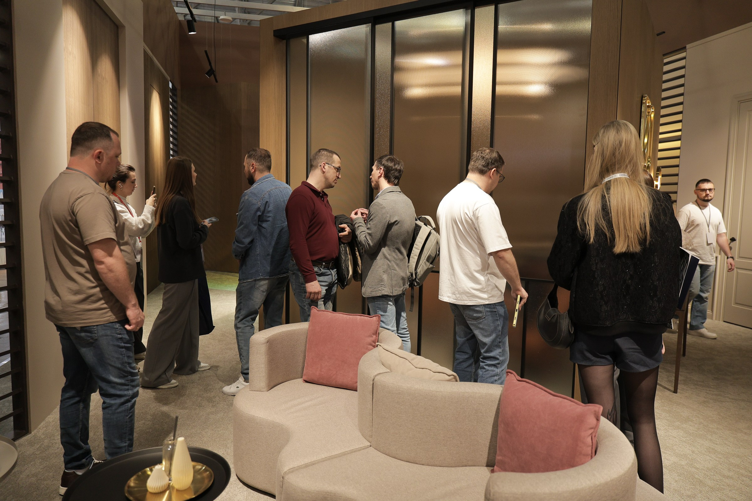 /РЕПОРТАЖ/ Выставка МосБилд. 2024. Свадебный фотограф Великий Новгород Станислав Кособудский