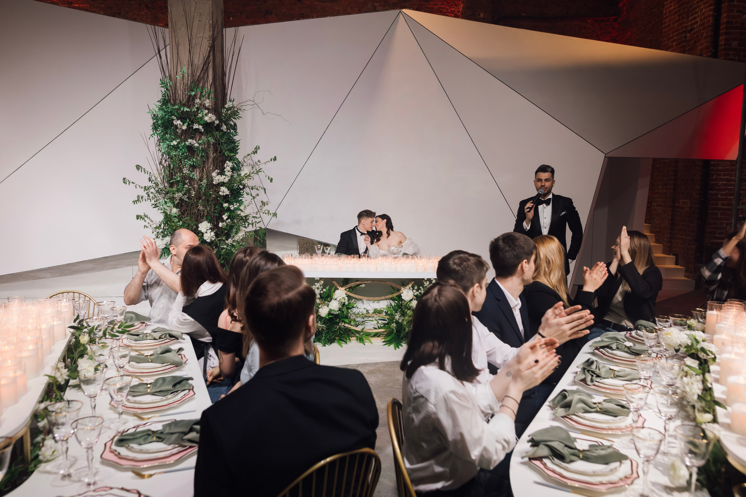 Мария и Алексей. Лофт. Свадебный и семейный фотограф в Москве Евгения Лисина