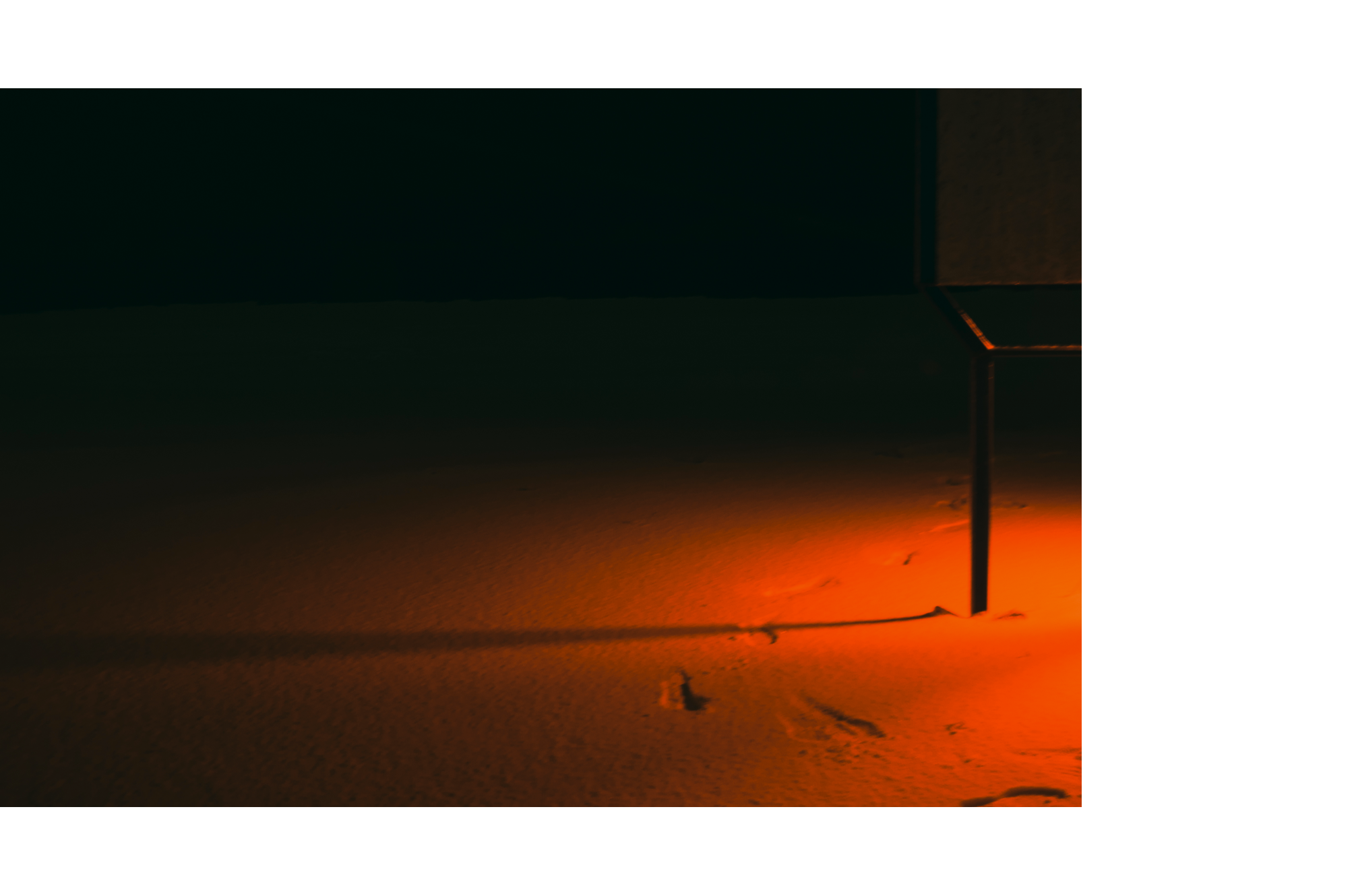 LONELY WORLD. JULIA EXISTO. Визуальный артист