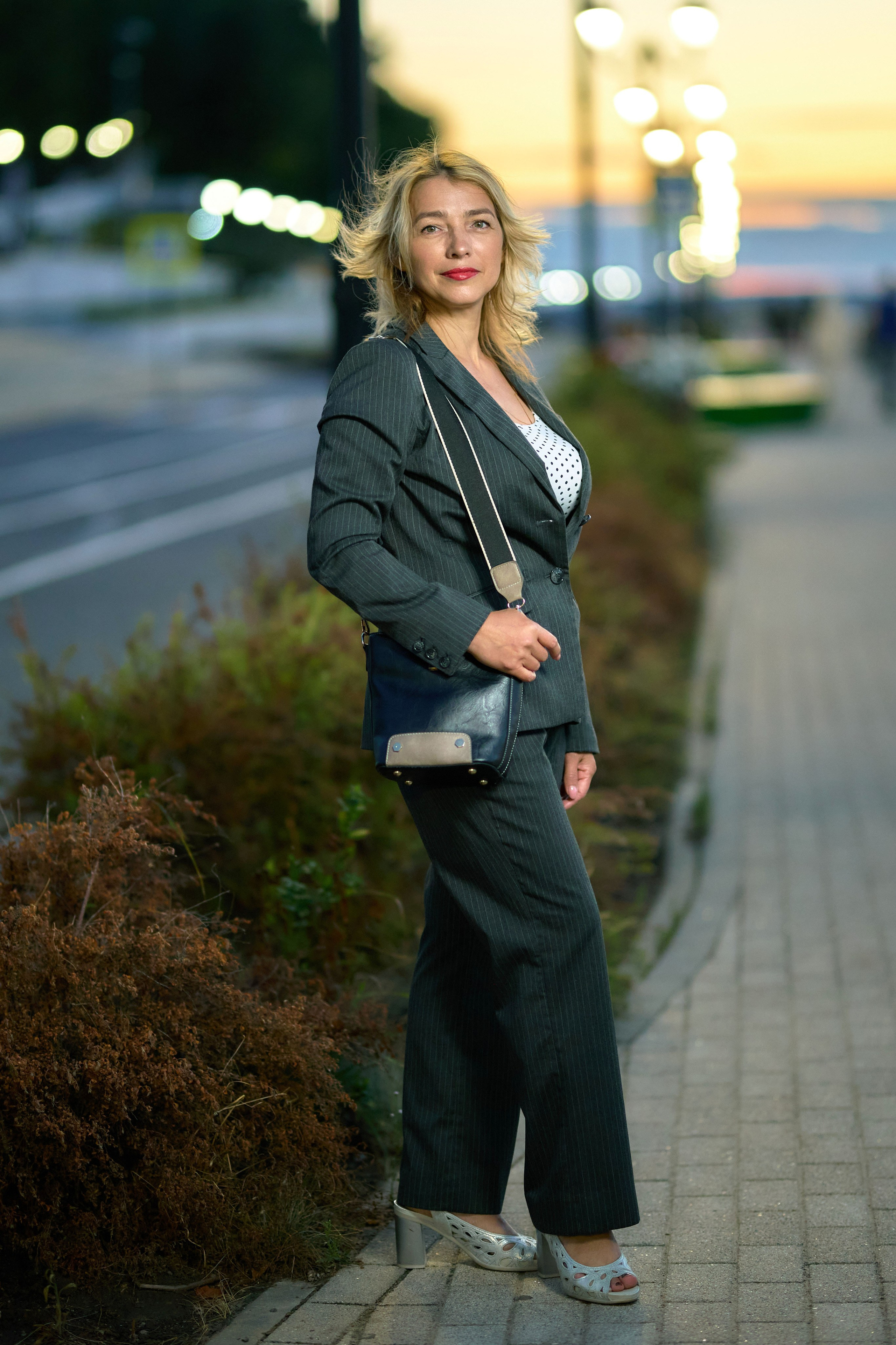 Прогулочная фотосессия по вечерним Чебоксарам, набережная, Чувашия. Владимир Суздалов (ProMaXe) — Портретный фотограф, тематические фотосессии в Чебоксарах