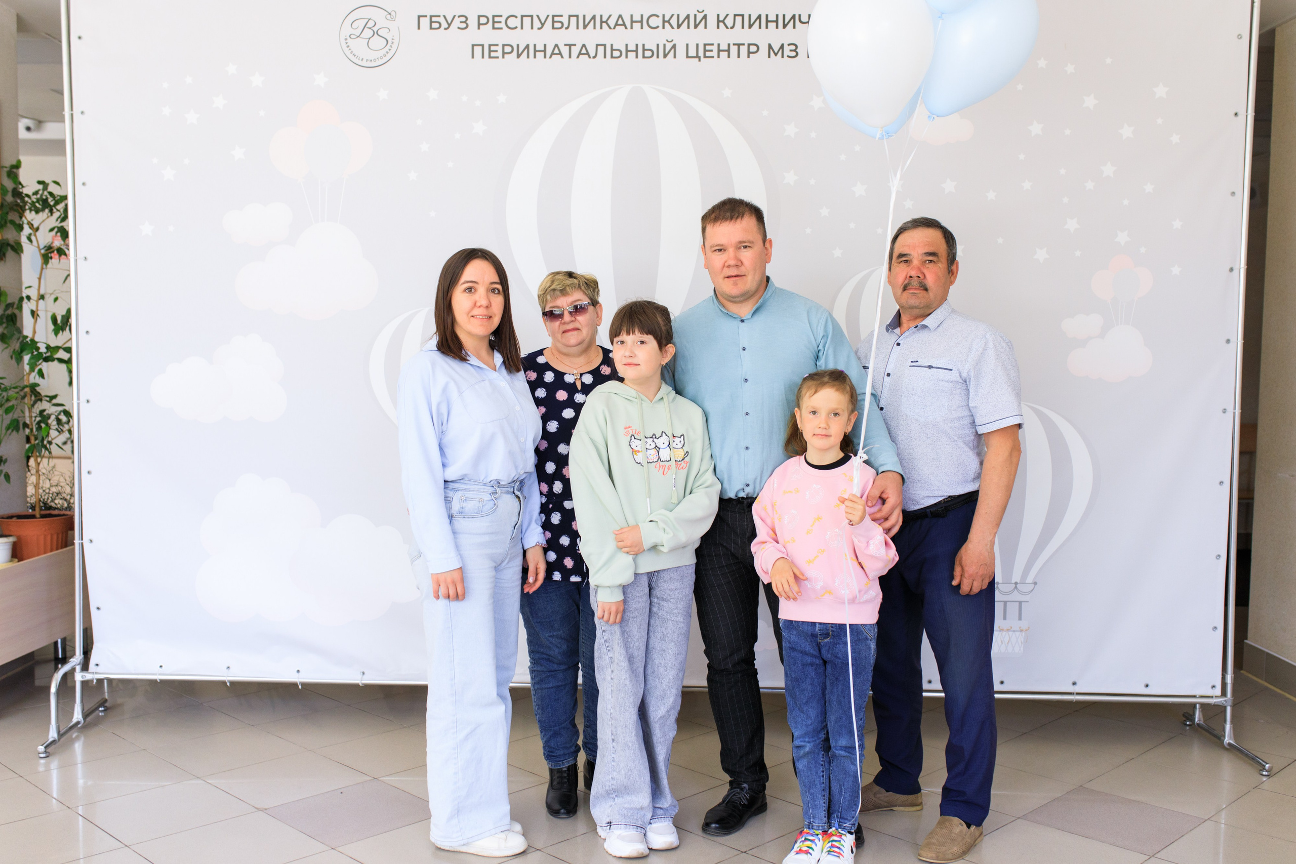 Съемка выписки из роддома. Фотограф в Уфе Ирина Идрисова