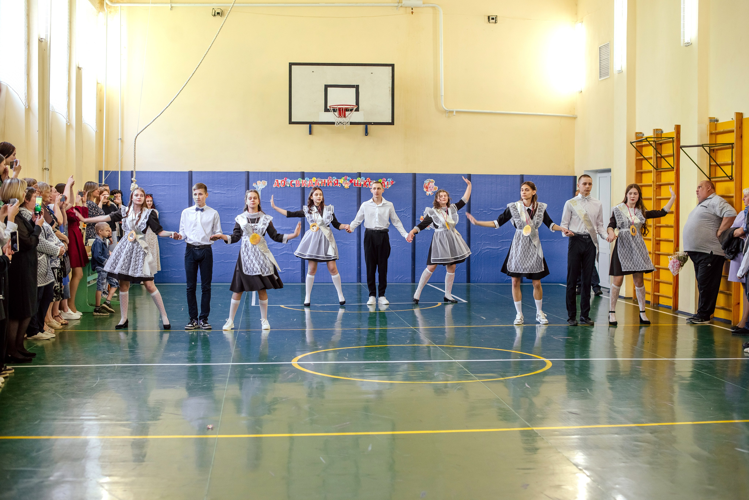 Школа выпускной 2024. Фотограф Галина Лисанова, г. Брянск