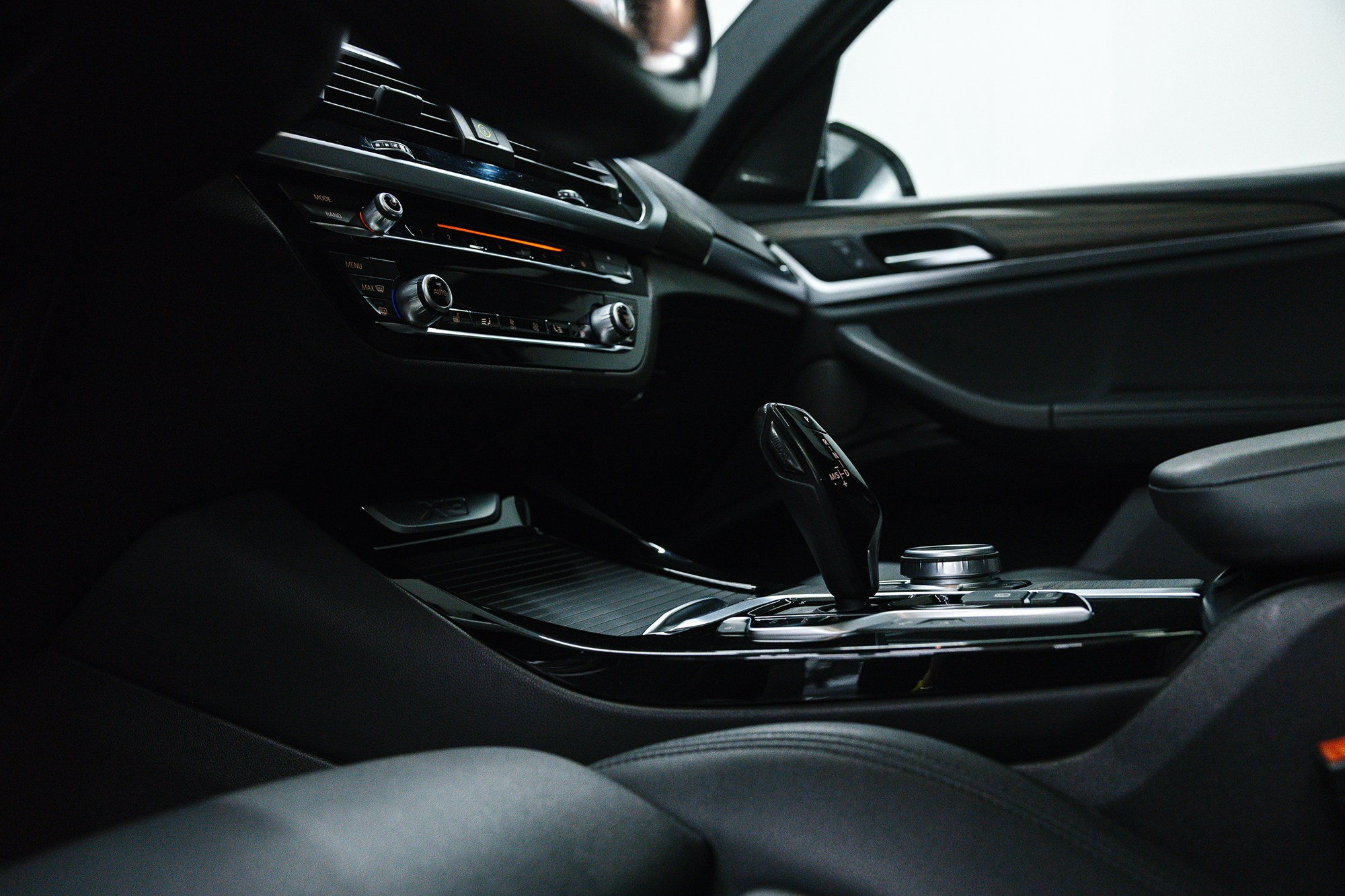 BMW X3 30i 2,0 xDrive Steptronic (252 л. с.). Автосалон «Х-Авто»