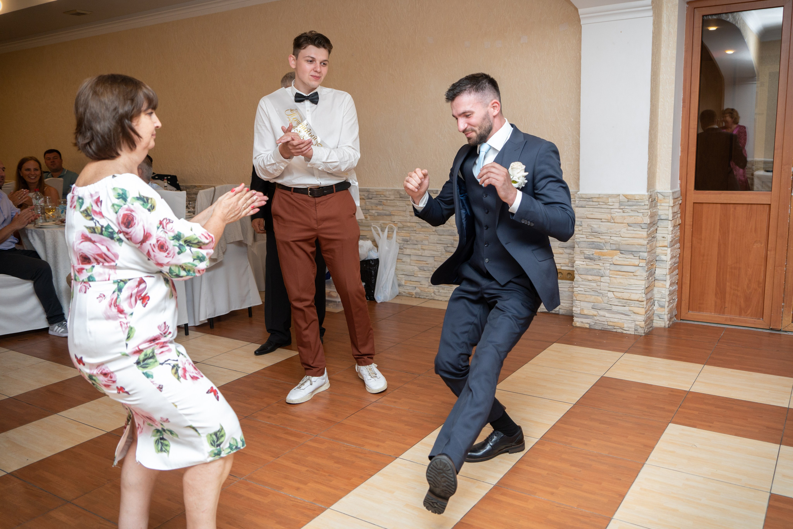 Ира и Ян. День свадьбы. Репортажный и интерьерный фотограф Александра Солдатова