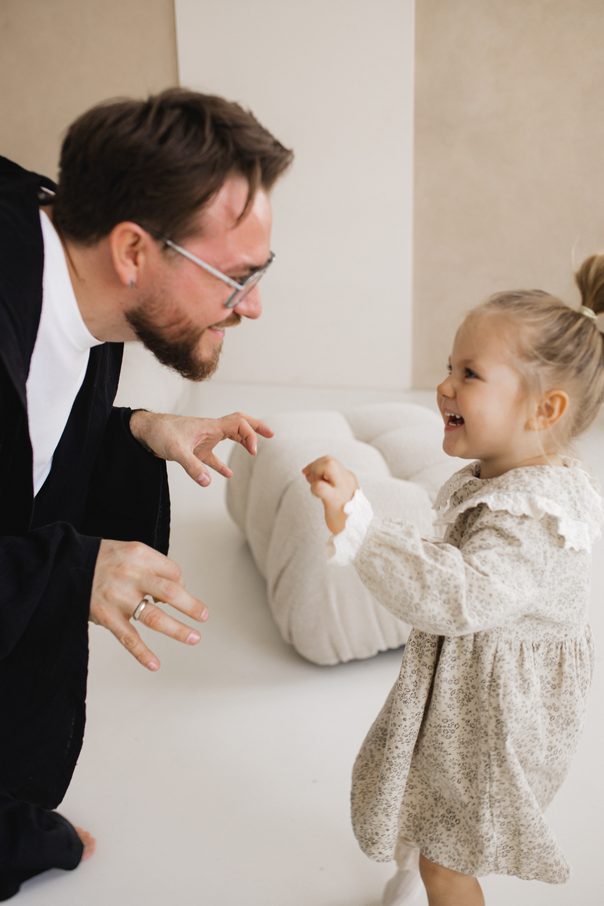 Тая с папой и мамой. Семейный и свадебный фотограф в Екатеринбурге Орлова Ирина