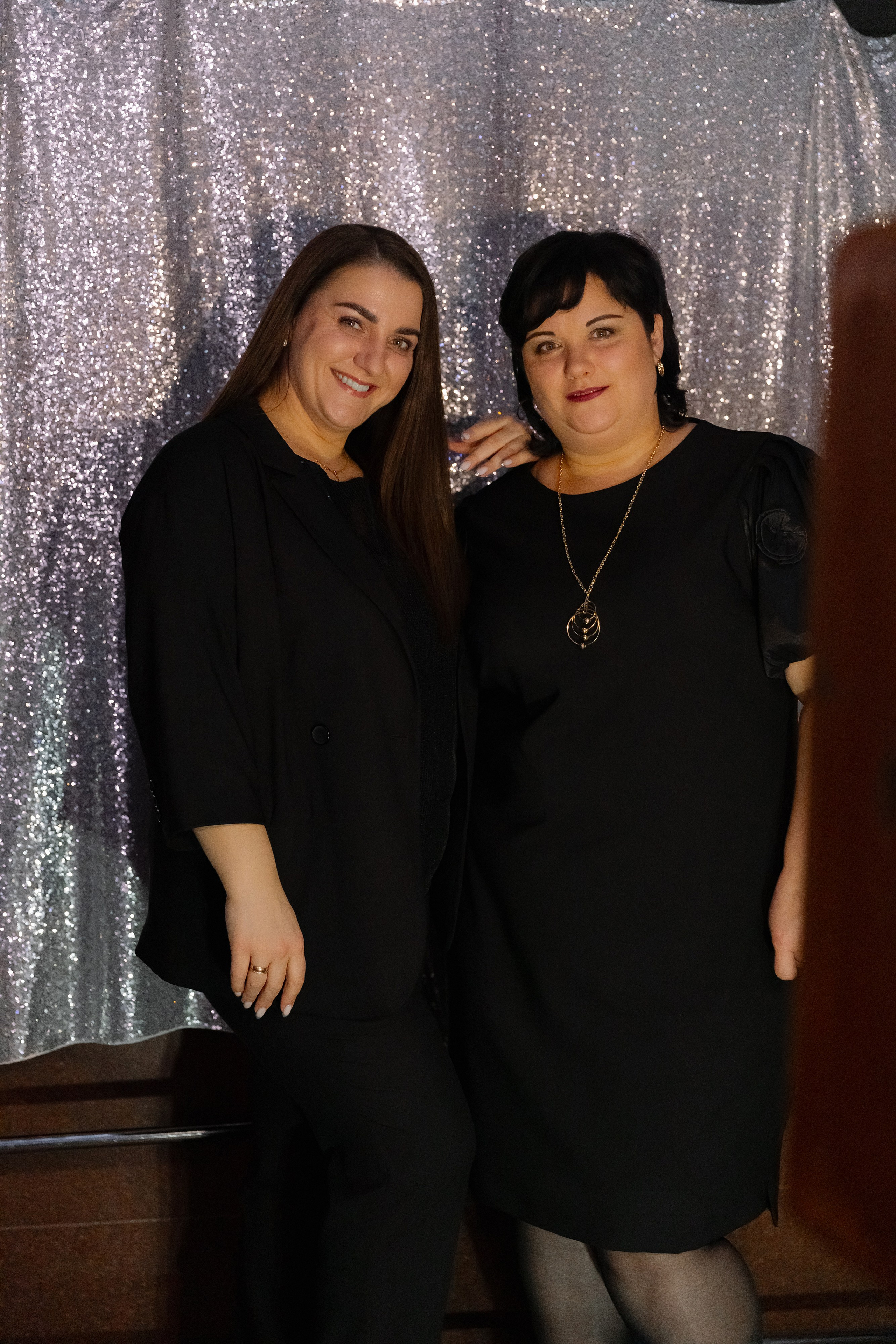 Корпоративная новогодняя фотосъемка для BELARUSBANK в Ресторане «Урарту». Свадебный фотограф в Минске/Беларуси Сергей Спиридонов