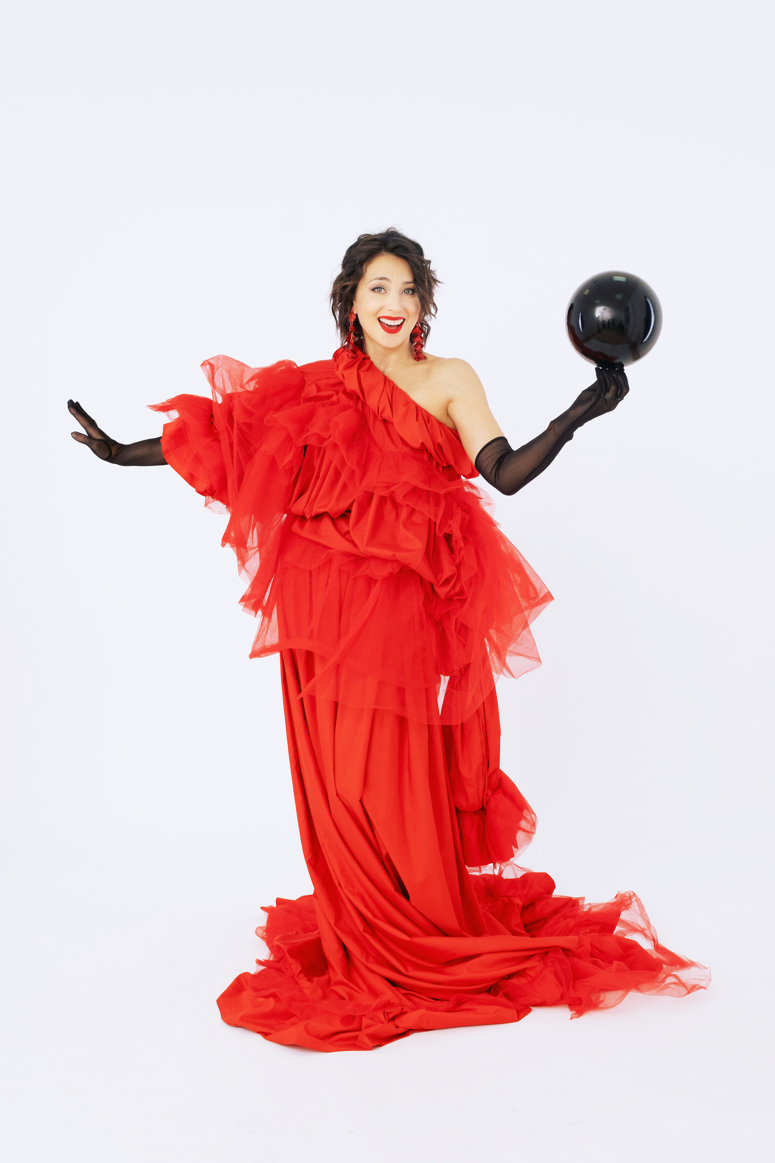 Красное платье и женщины, которые его носят. Фотограф в Москве Ирина Иванова