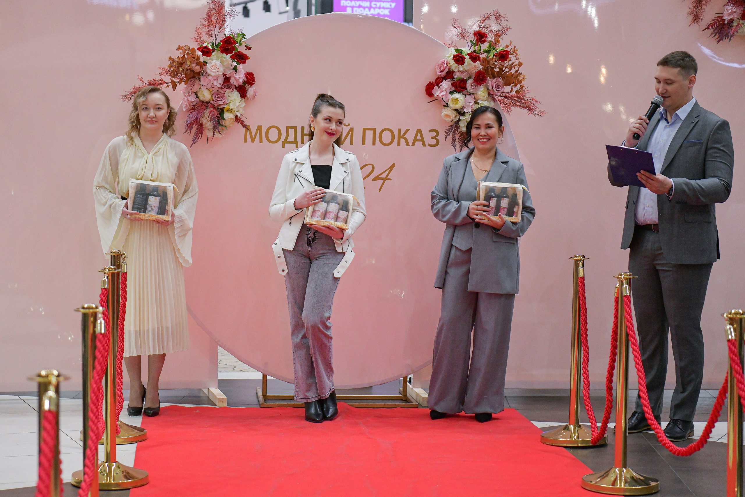 Модный показ 2024. Свой взгляд через объектив