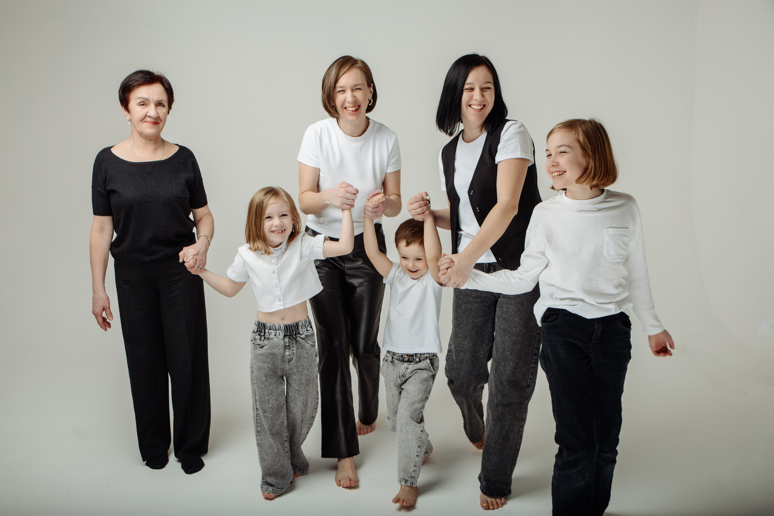 Семейная фотосессия в студии. Свадебный фотограф Регина Клименко Москва, Московская область