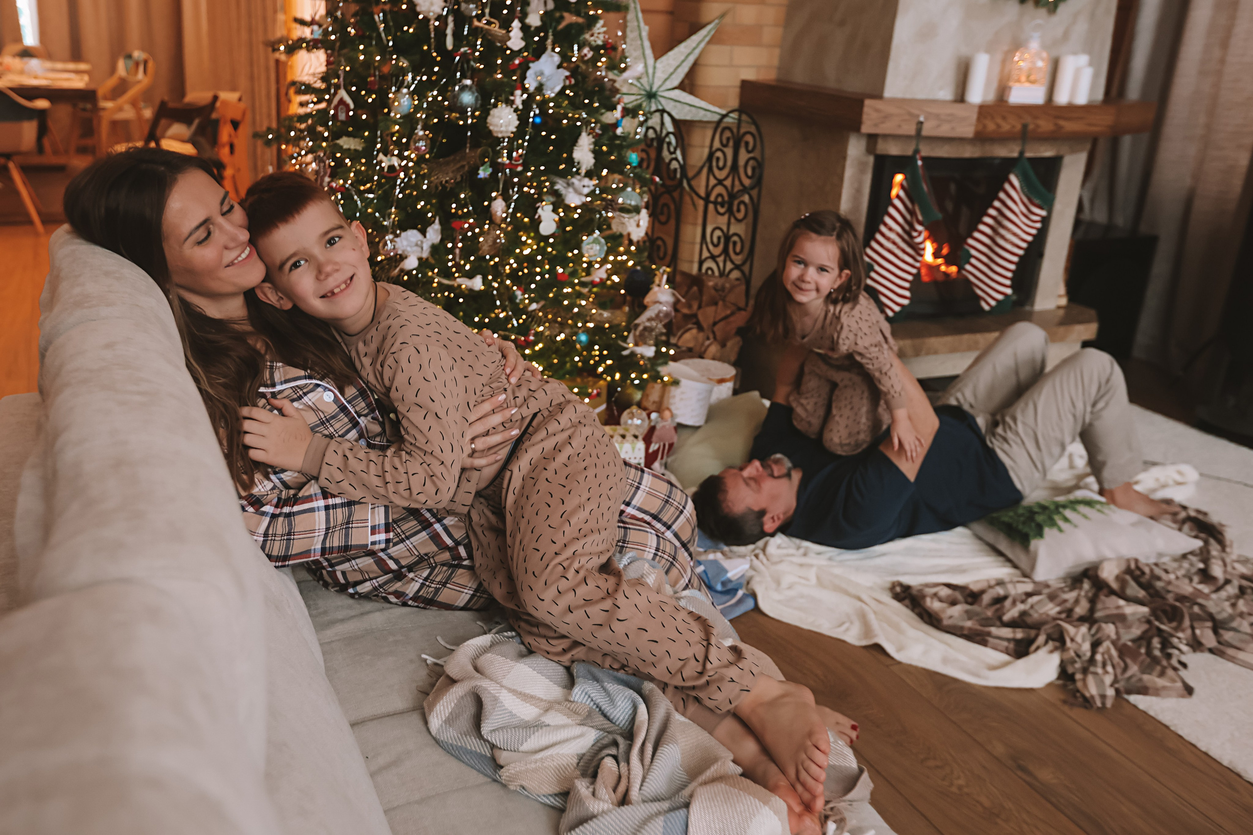 Новогодние традиции. Семейный фотограф Тюмень, фотограф на роды Салмина Мария