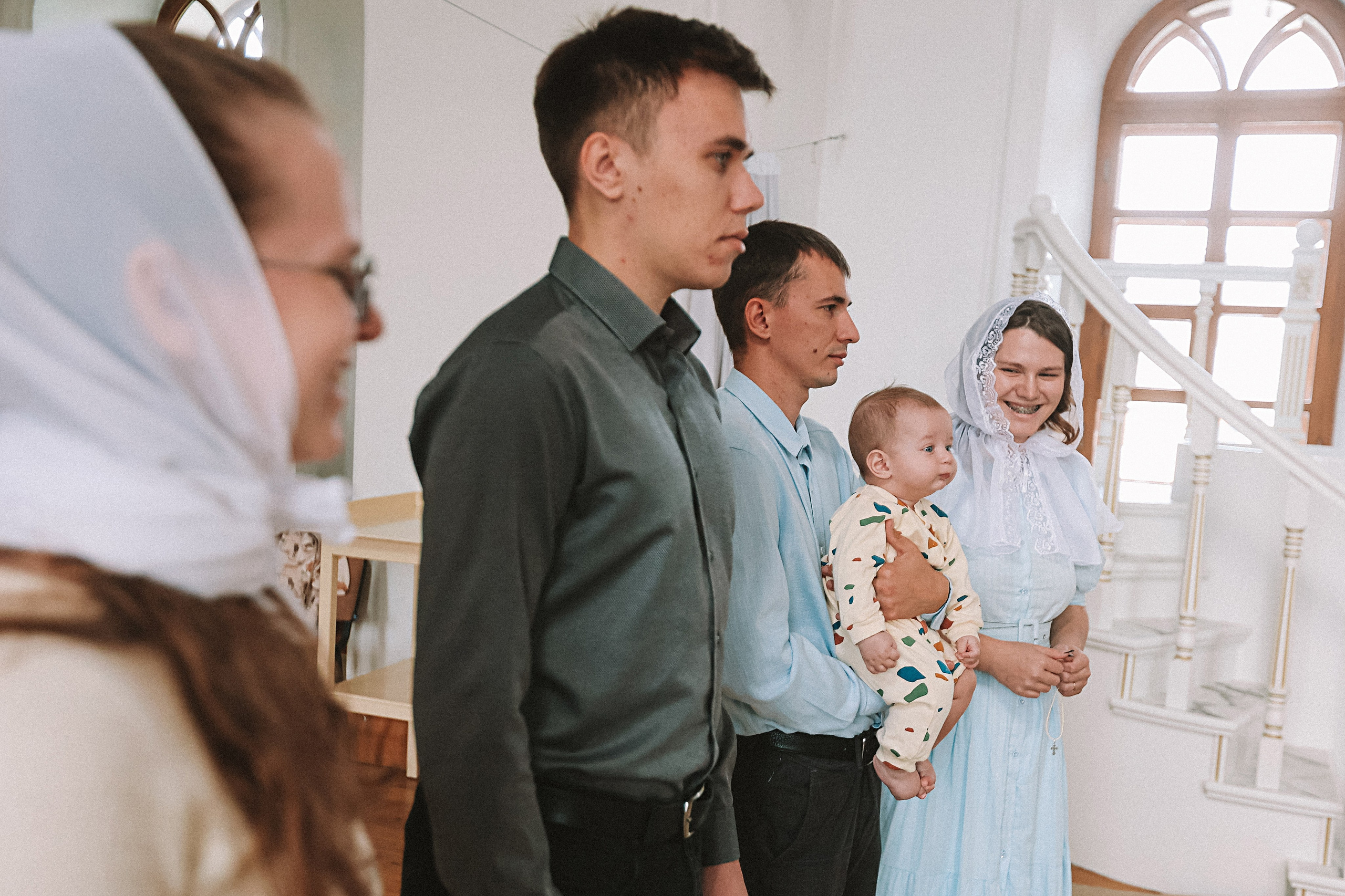 Крещение церковь около моста влюбленных. Семейный фотограф Тюмень, фотограф на роды Салмина Мария