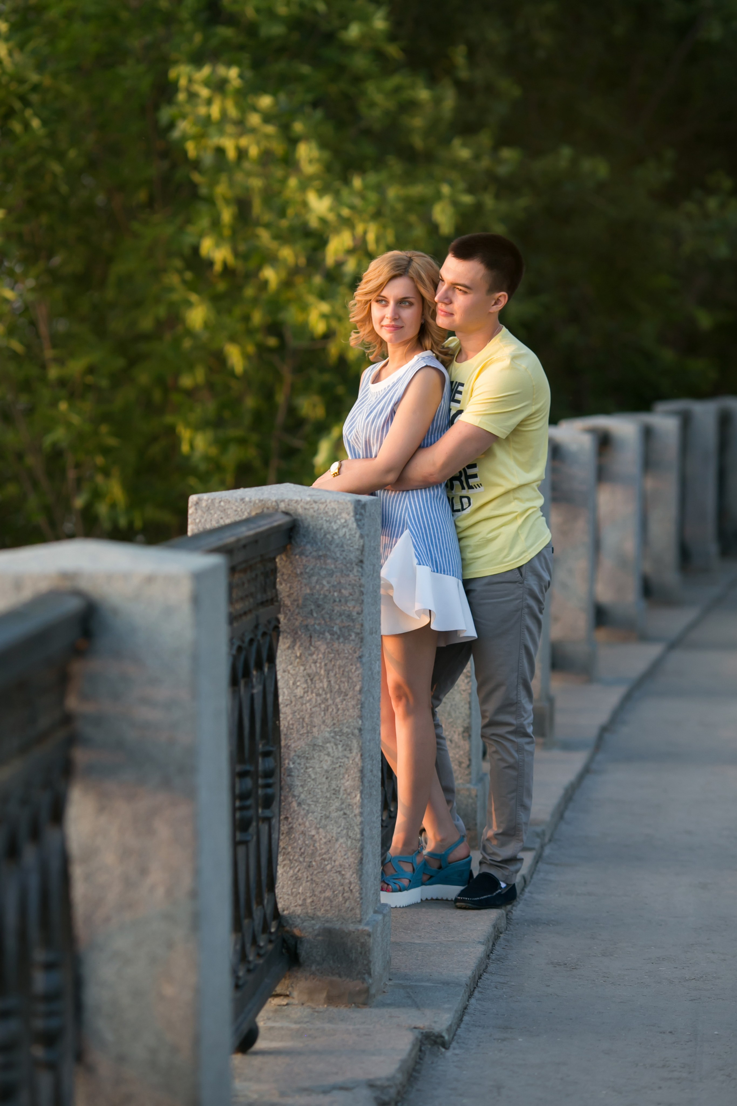 Love Story на набережной в Самаре. Свадебный фотограф, видеограф в Самаре, Самарской области. Видеосъемка