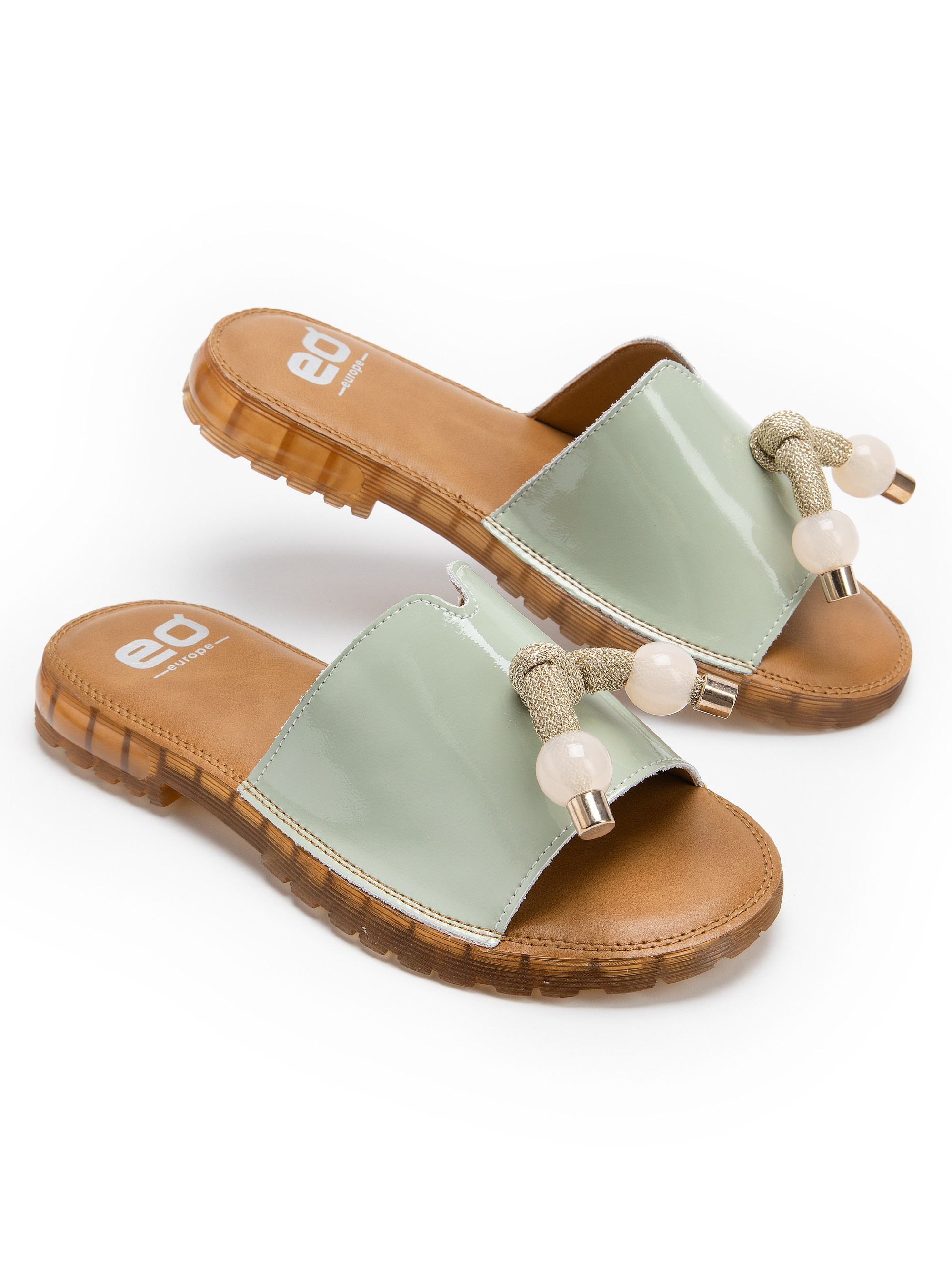 Каталожная фотография обуви. Фотограф в Москве Егор Гончаров