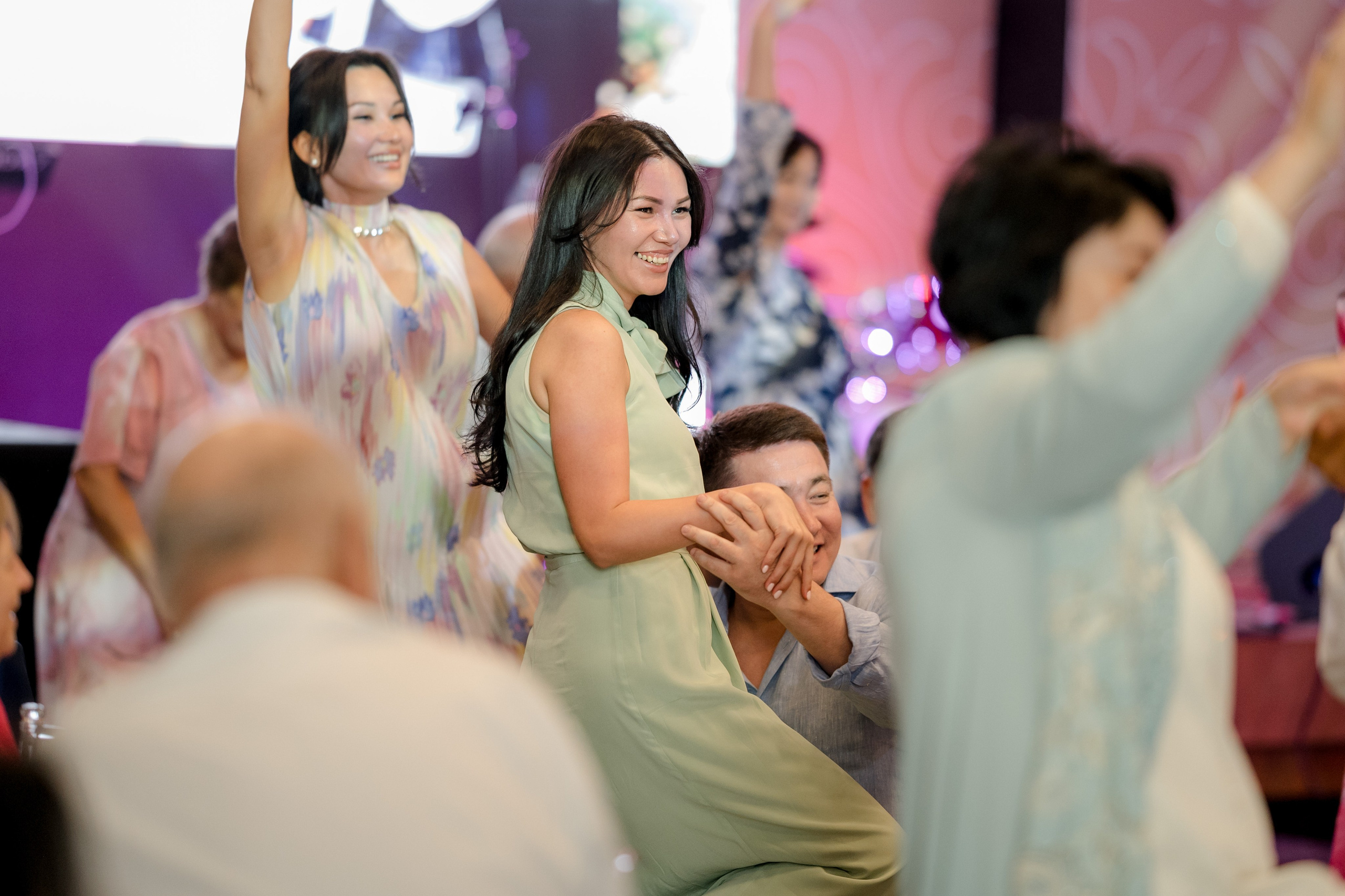 ФОТОГАЛЕРЕЯ. Ведущий мероприятии в Астане Акылбеков Алмас