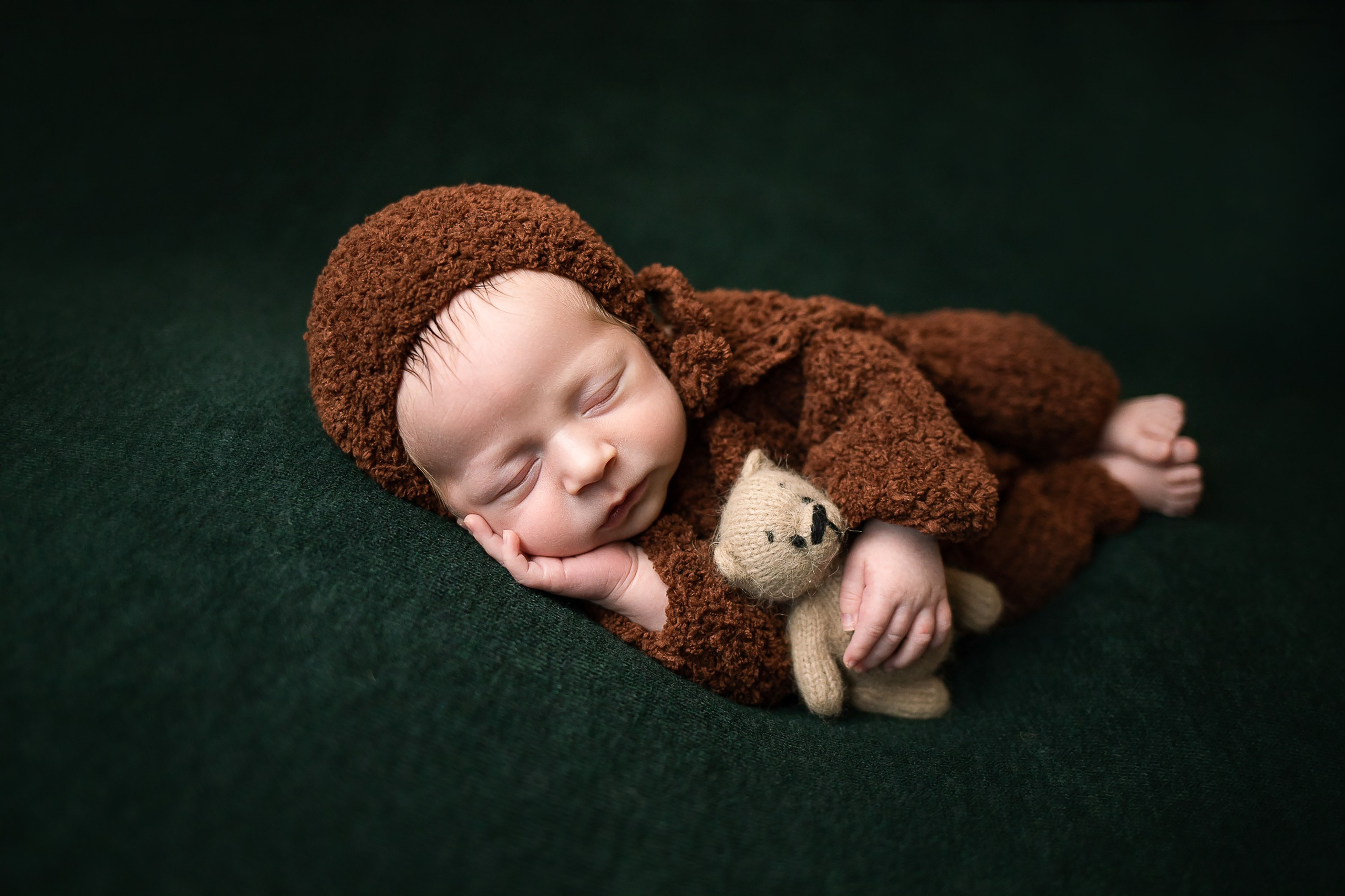 Фотосессия новорожденного. Фотограф новорожденных в Новосибирске