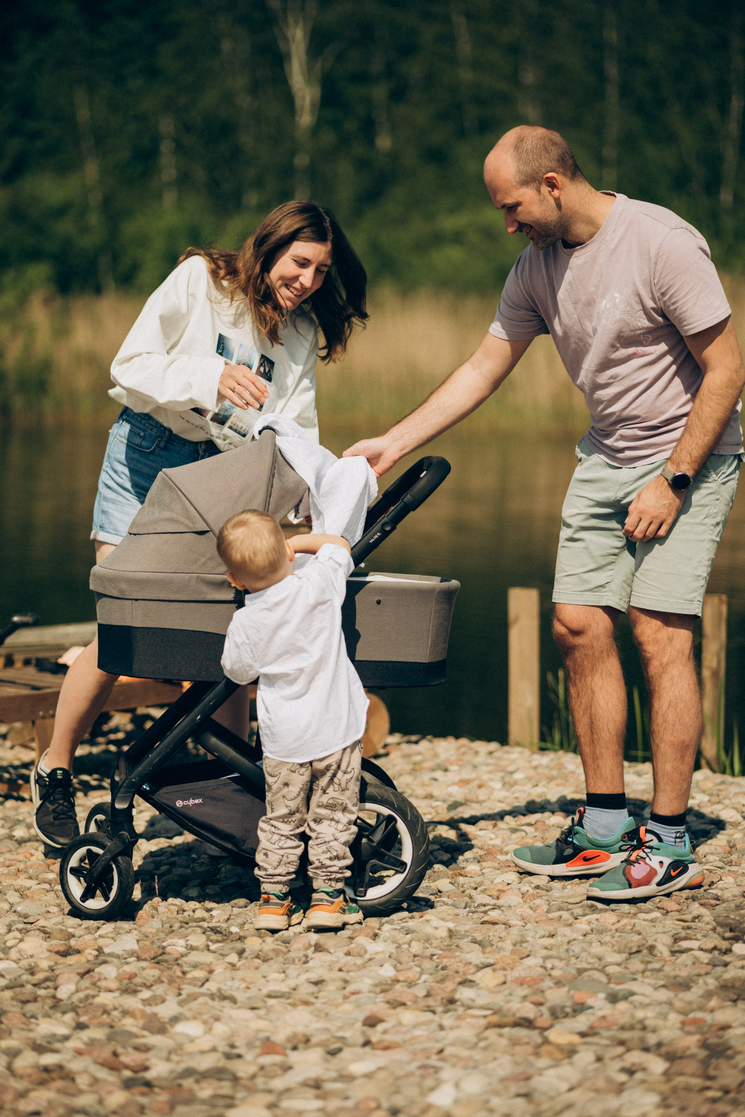 Женя, Аня и Машуня в Лугах