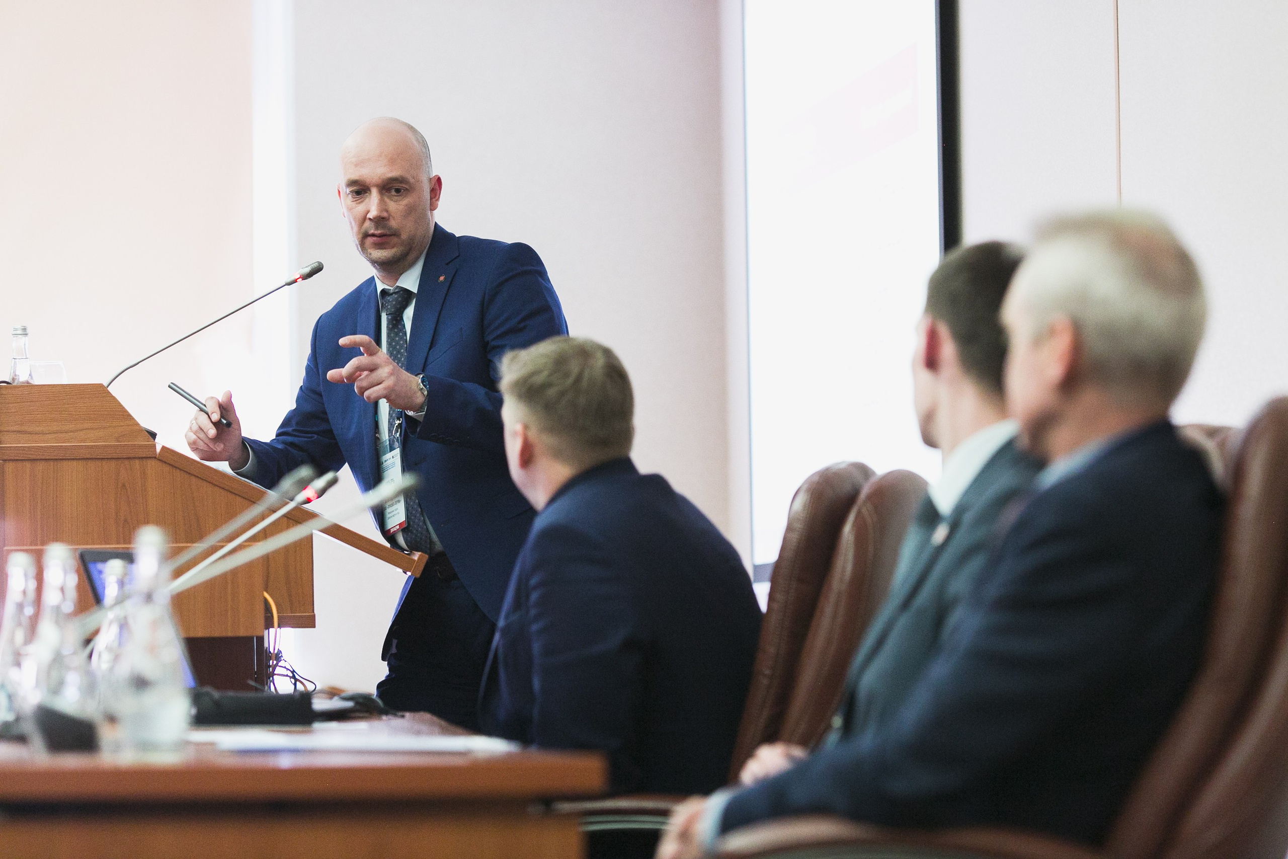 Деловые мероприятия. Профессиональный фотограф Евгений Земцов в Москве. Контент съемка, репортаж мероприятий, бизнес портреты