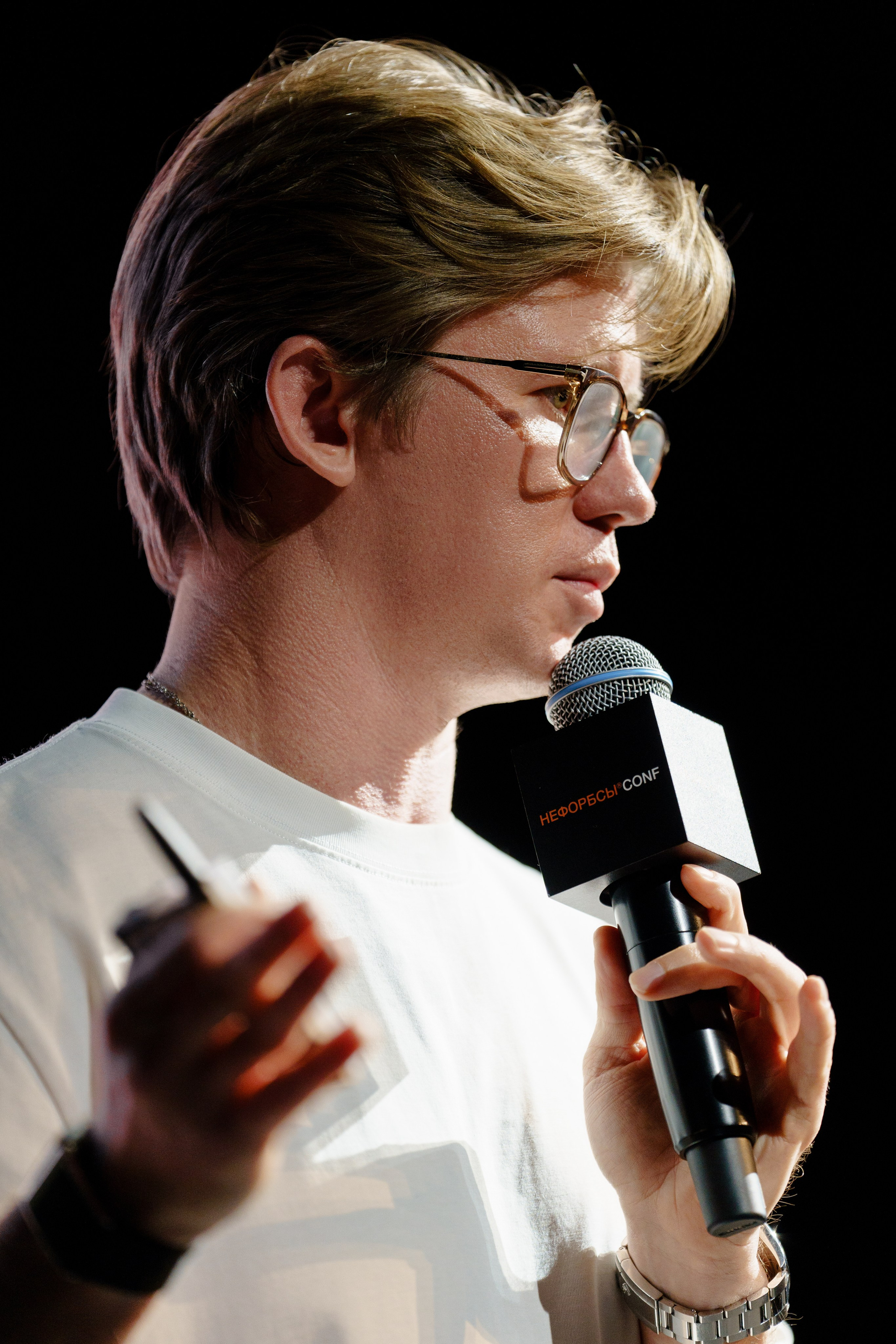 Фотограф репортажный на конференцию/форум в Москве. Репортажный фотограф в Москве Саша Дружинина