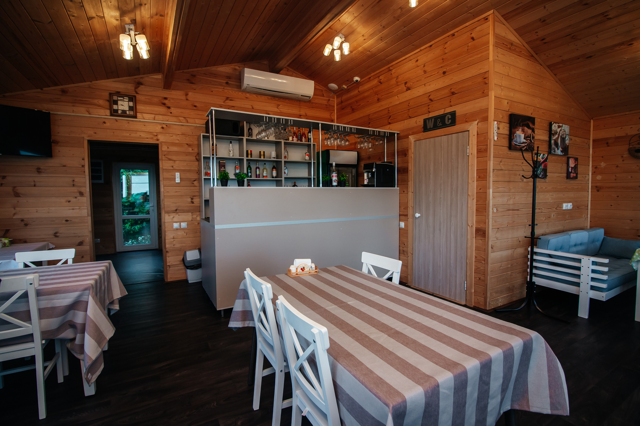 База отдыха в Тверской области. Кафе и развлечения. Фотограф недвижимости и контент-съемки в СПб