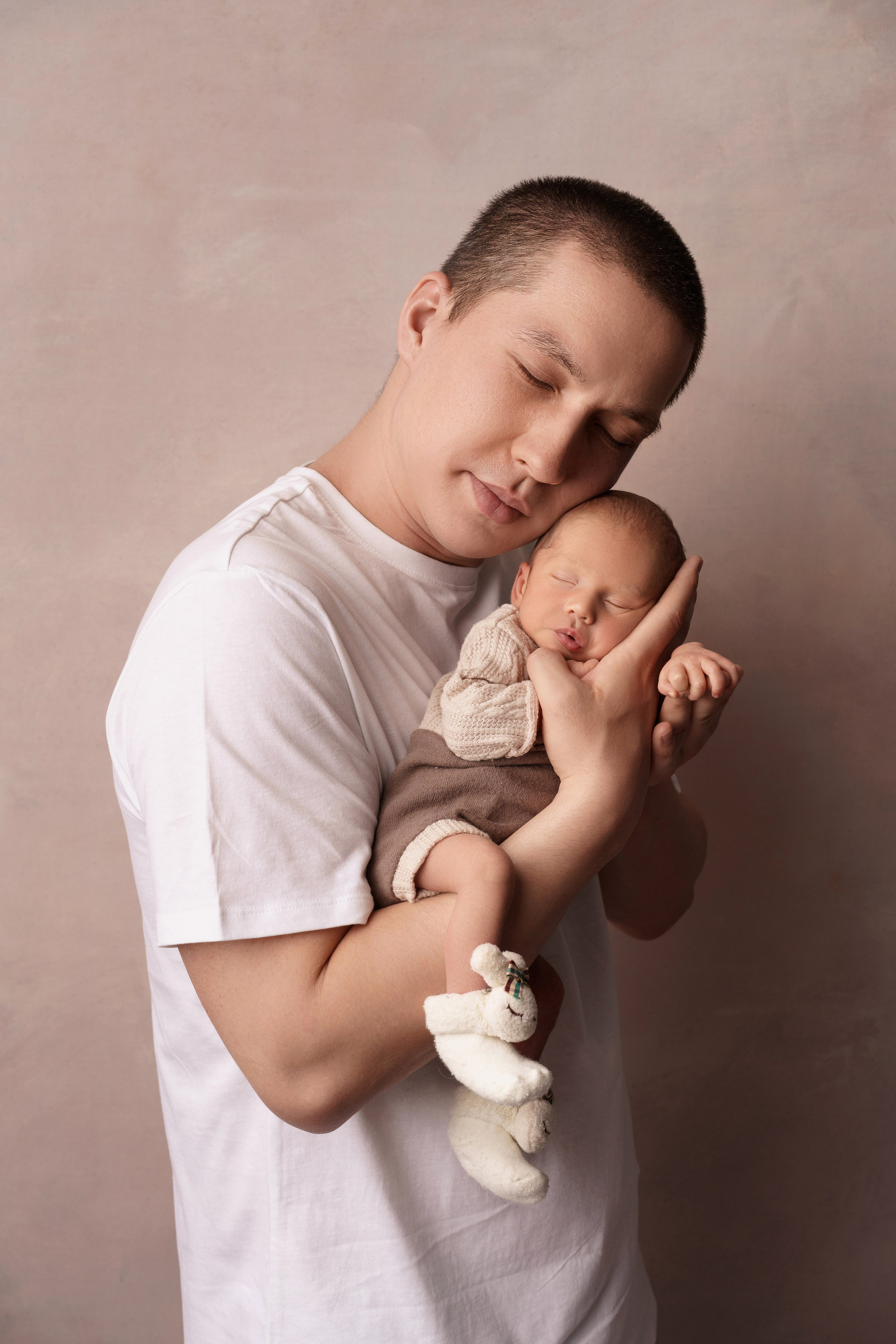 Семейные фотосессии с новорожденными | Трогательные кадры малышей и их близких в Москве и МО. Фотосессия новорожденных в Москве и Московской области | Профессиональный фотограф newborn — Татьяна Иванова