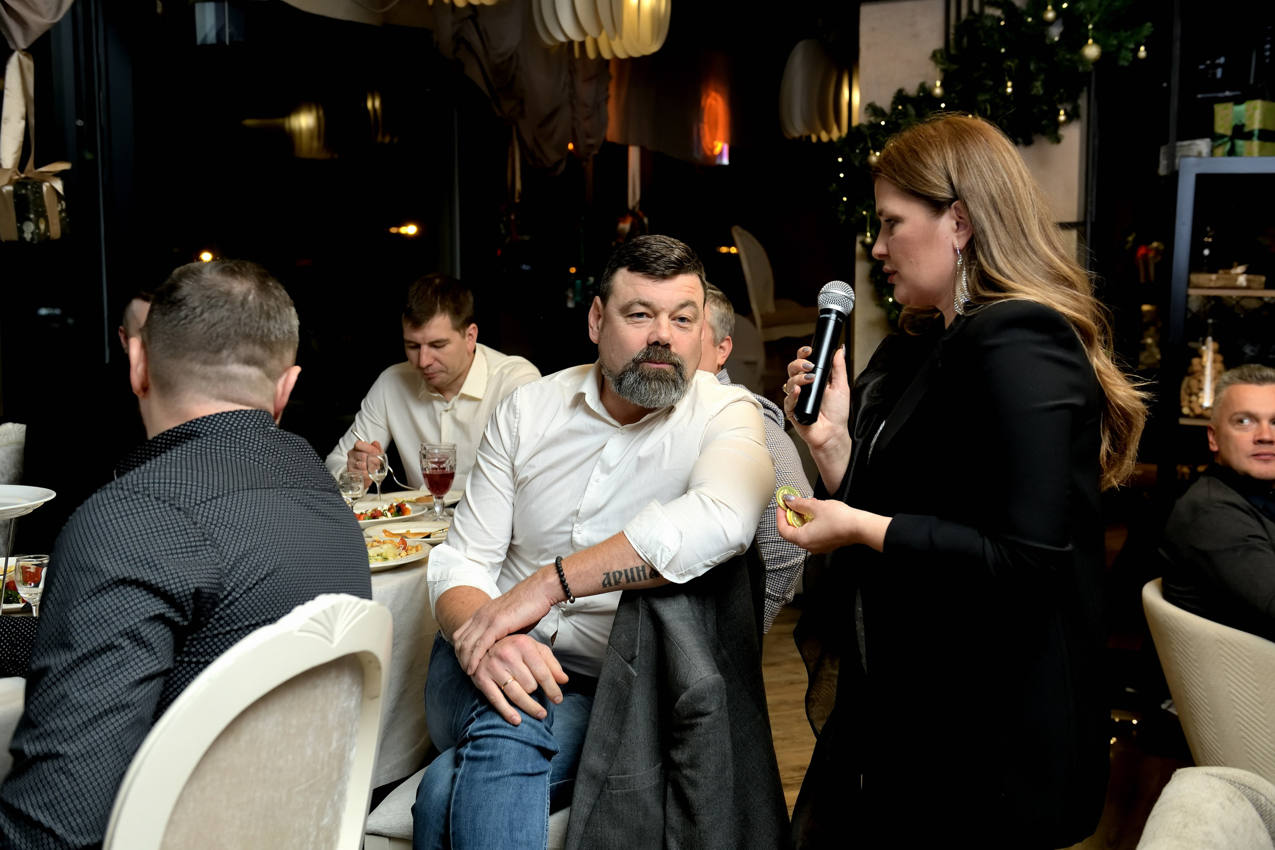 "Новогодний корпоратив для сотрудников".