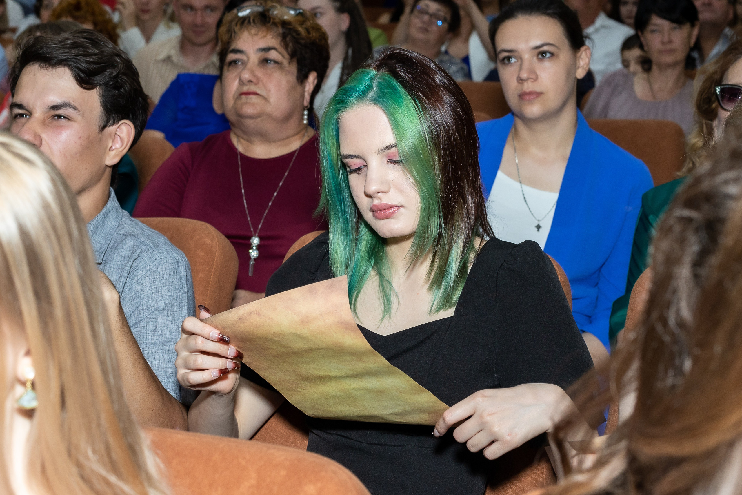 Вручение аттестата 2025. Выпускные альбомы Майкоп, Краснодар Елена Золотарева