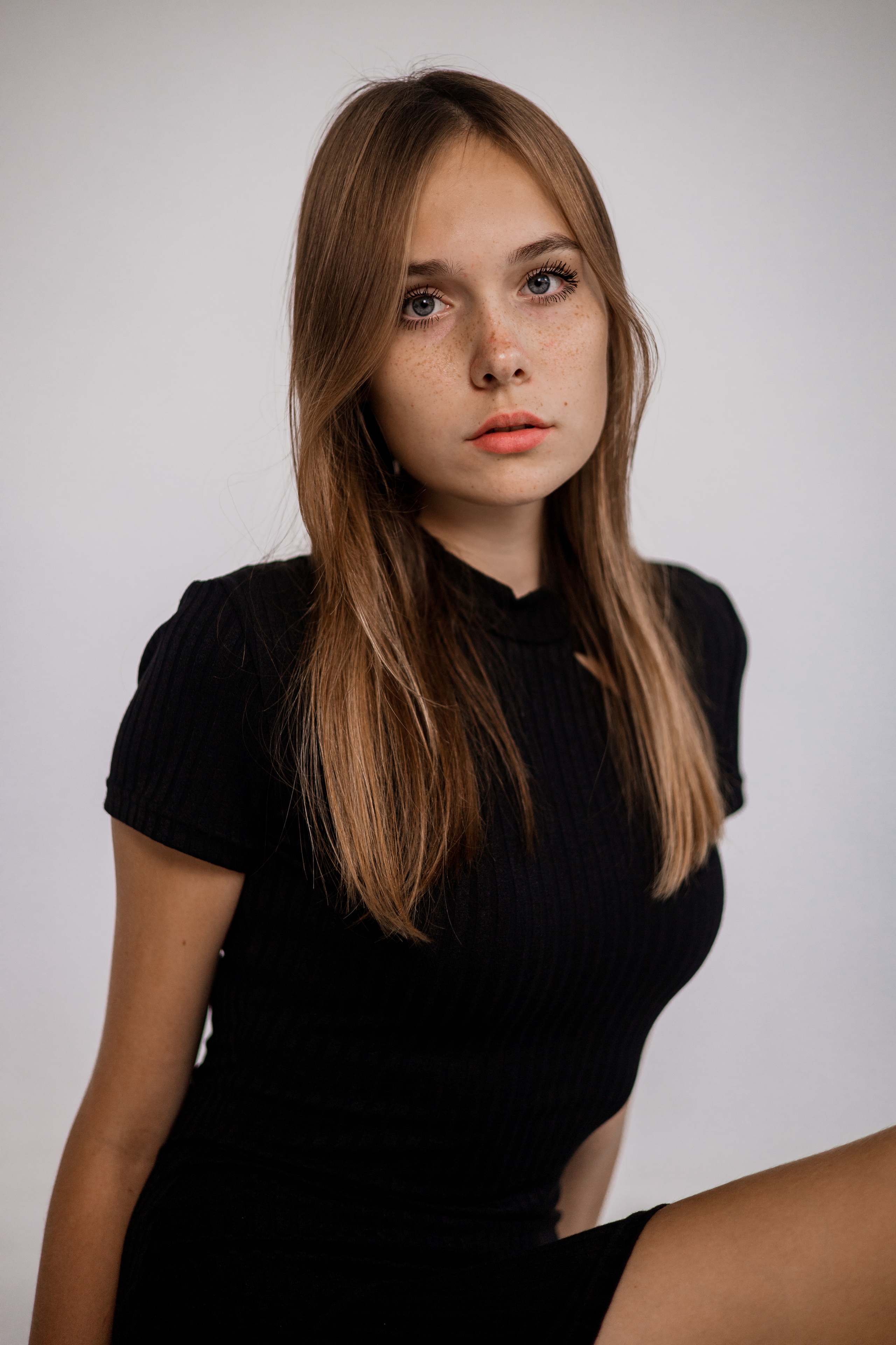 Виолетта студийная съемка. Gorbunova Alina Фотограф