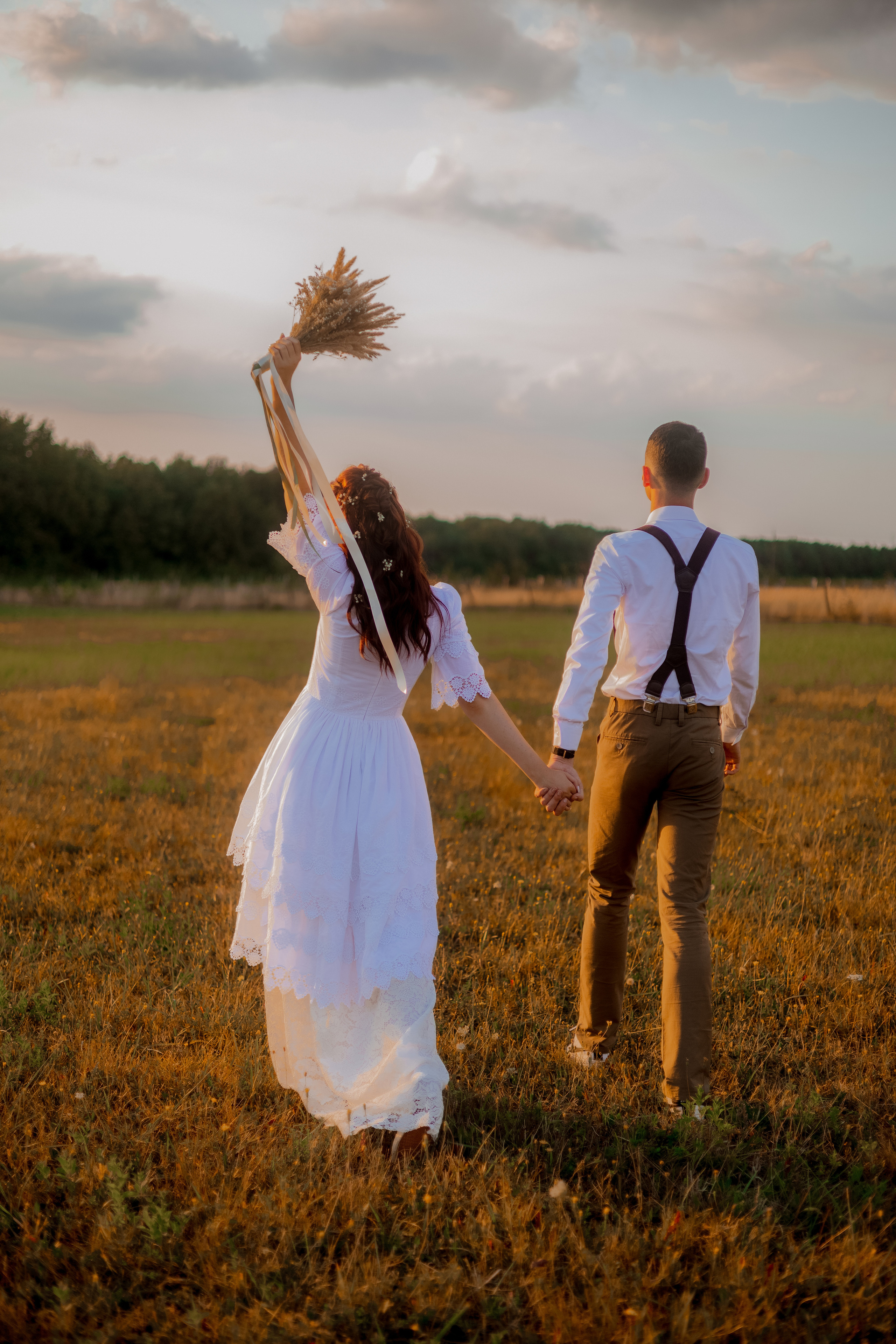 Виктория и Данил свадебная прогулка на закате. Gorbunova Alina Фотограф