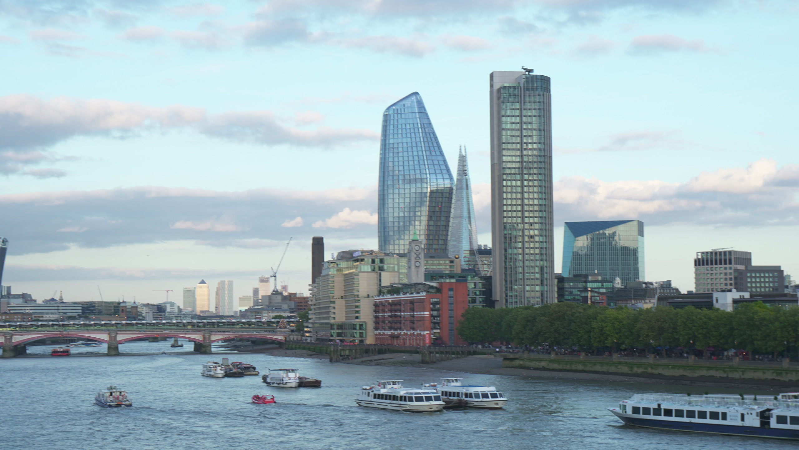 Небоскребы (Shard, Sky Garden). 35 мм