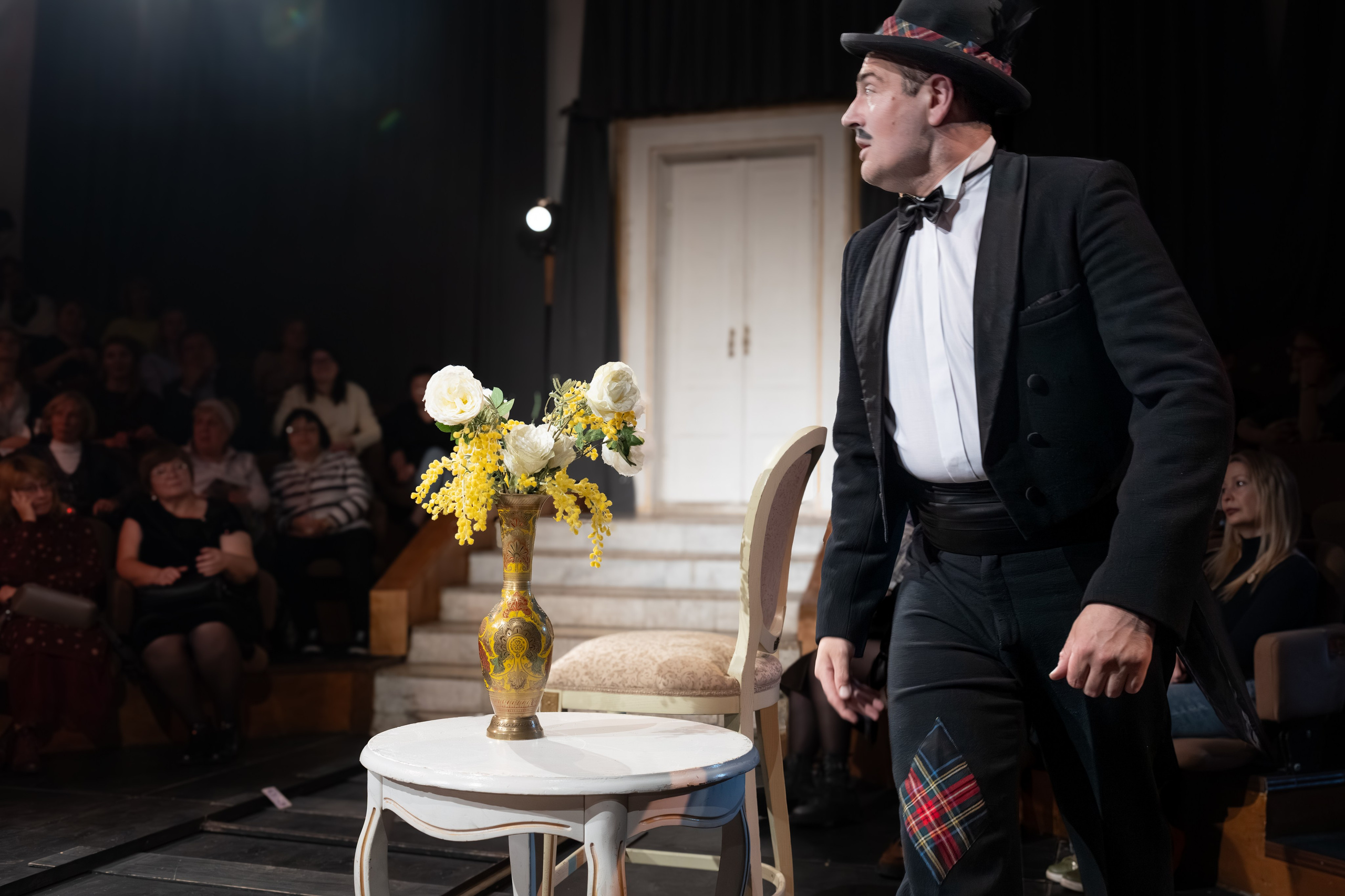 Театр Сфера: Гнездо перелётных птиц (100-й спекталь). Сайт фотографа Сергея Абрамова