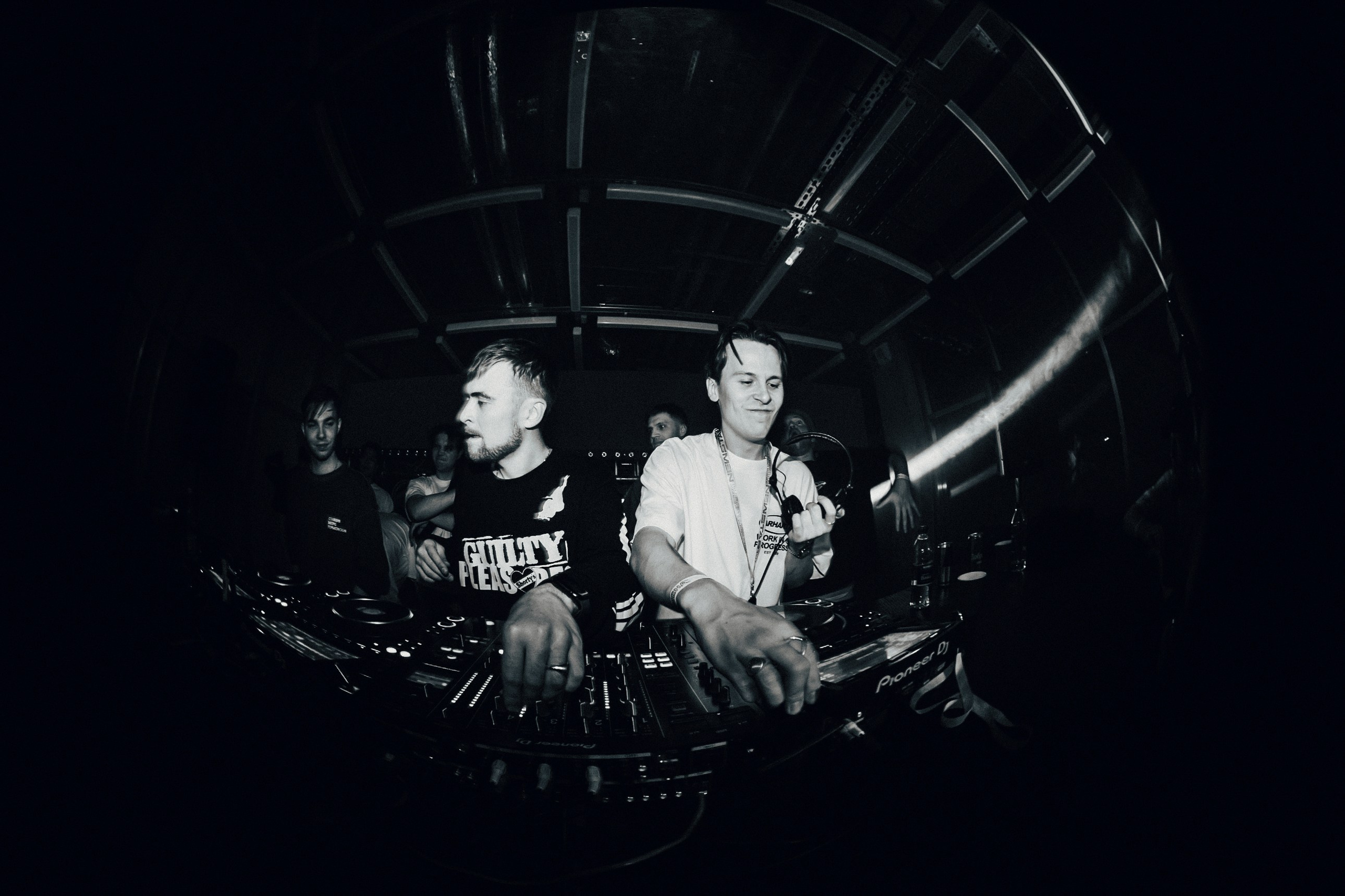 Ночная смена. Главная