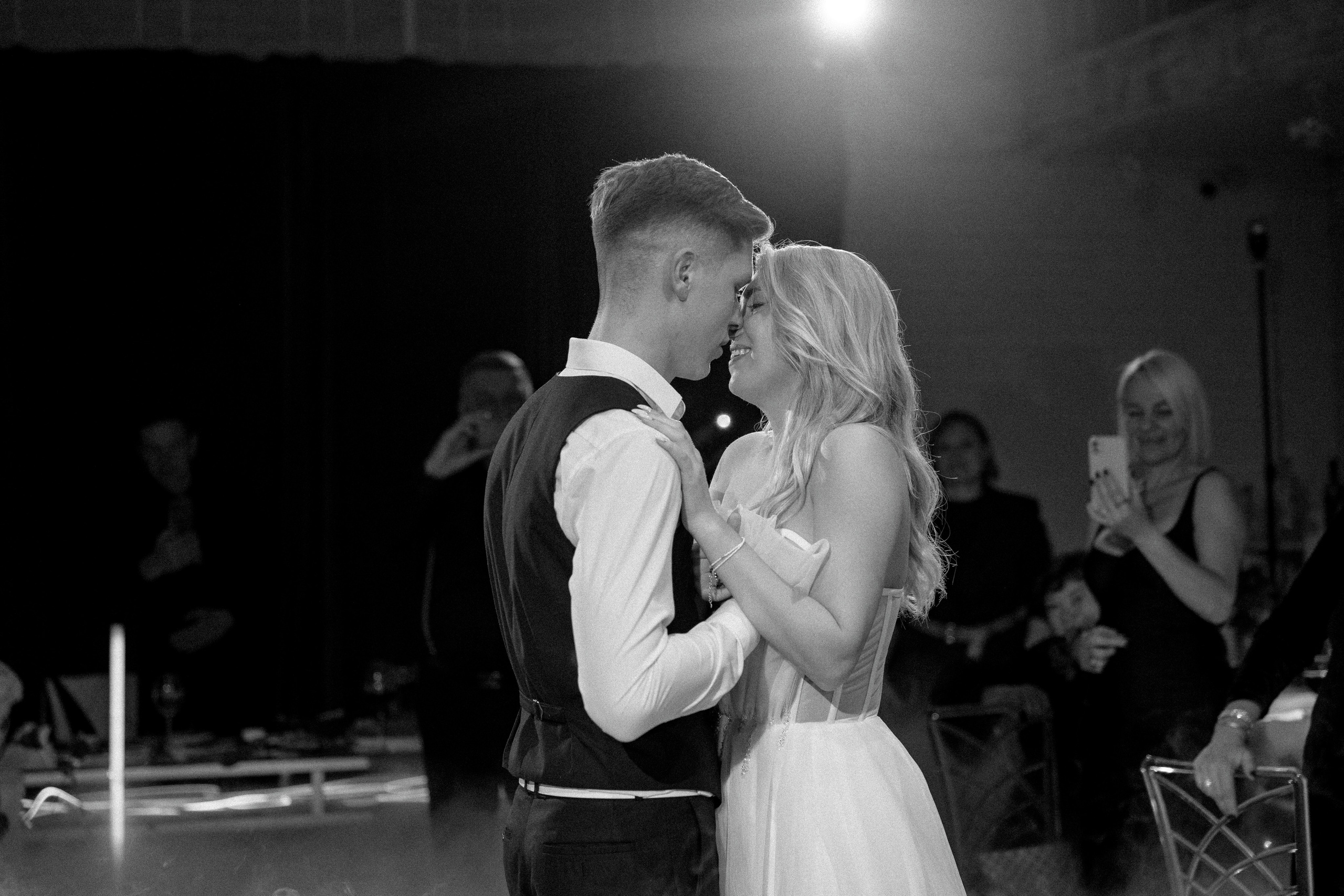 Максим и Алёна. Свадебный фотограф Полина Панина