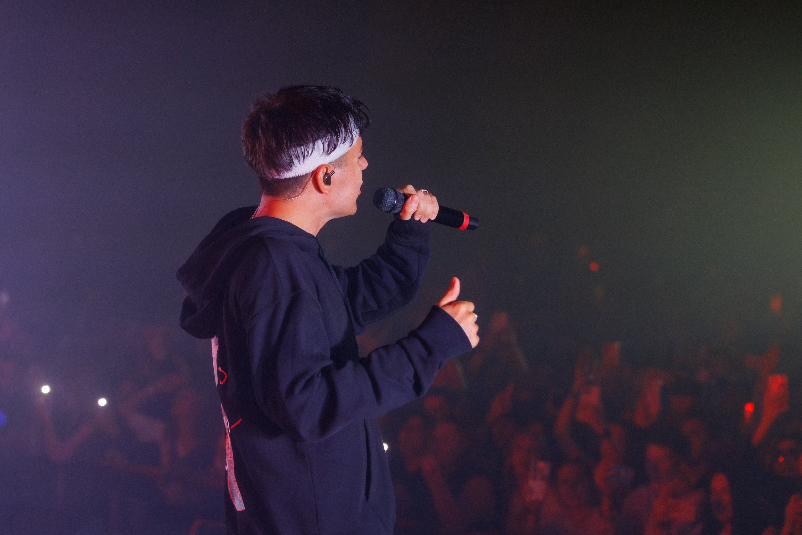 Фотоотчёт и репортаж с концерта группы GAYAZOV$ BROTHER$. Красильников Евгений — профессиональный фотограф в Ростове-на-Дону