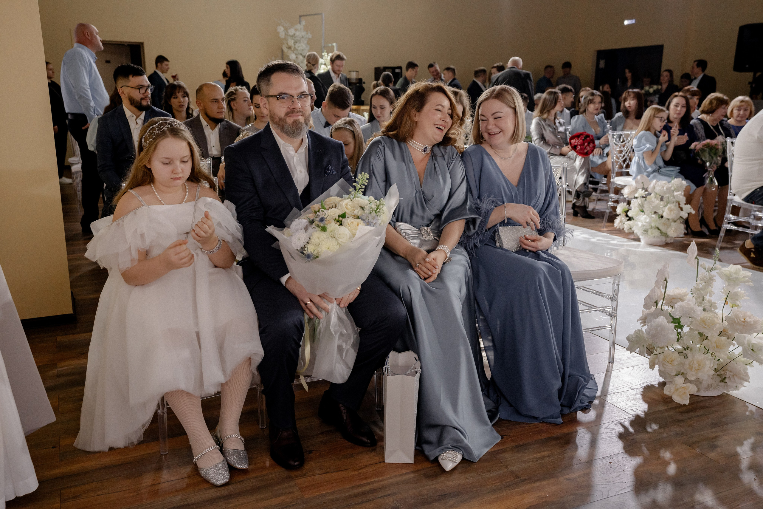 СВАДЕБНАЯ СЬЕМКА СБОРОВ В ОТЕЛЕ И ВЫЕЗД НА ЦЕРЕМОНИЮ (СНЯТО В СИБИРЕ В НИЖНЕВАРТОВСКЕ). Профессиональный фотограф, Санкт-Петербург — Виктория Богомолова