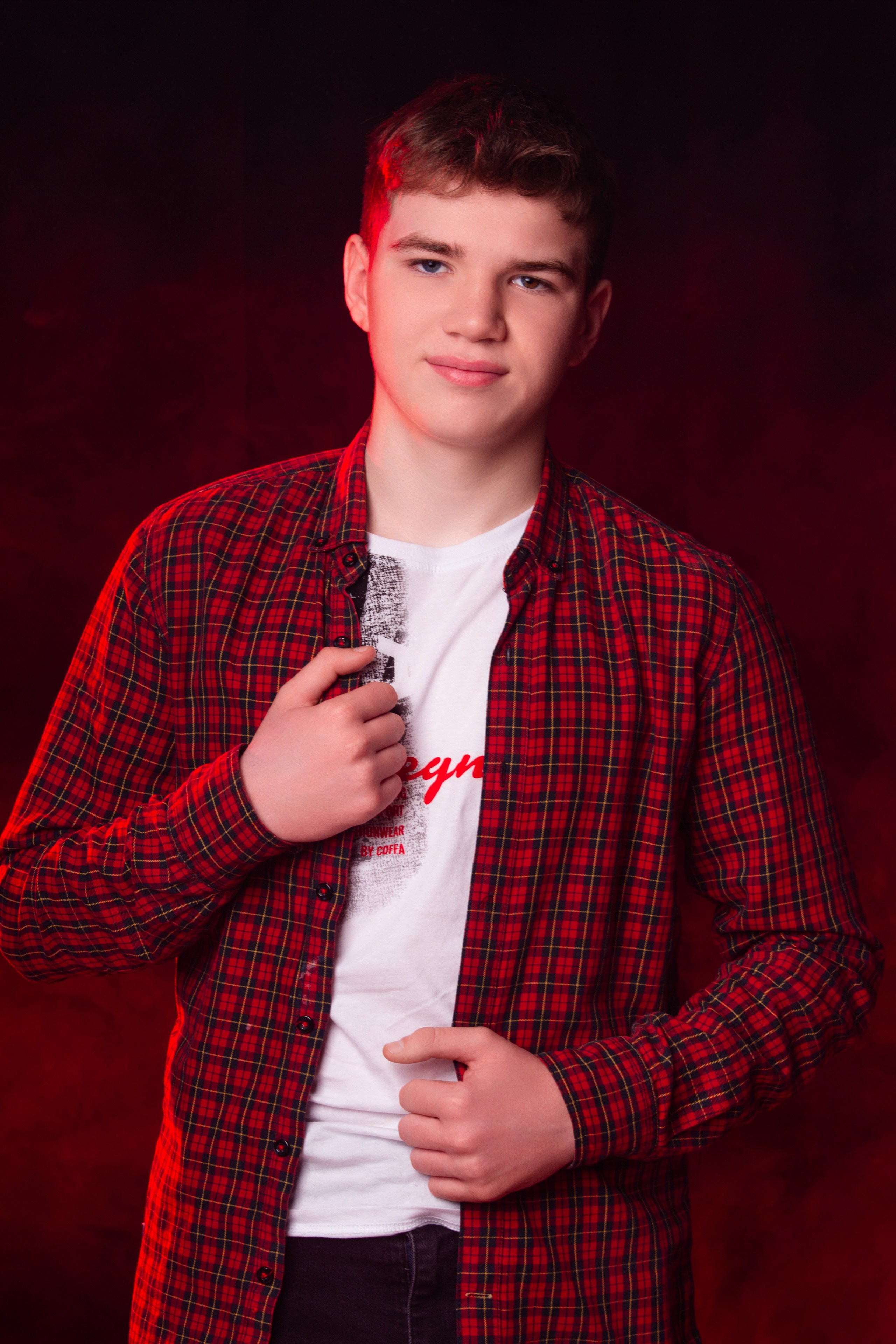 СЪЕМКА ПОРТРЕТОВ НА ЧЕРНОМ ФОНЕ + ДЫМ. ТВОЙ АЛЬБОМ / ТВОИ ПРАВИЛА