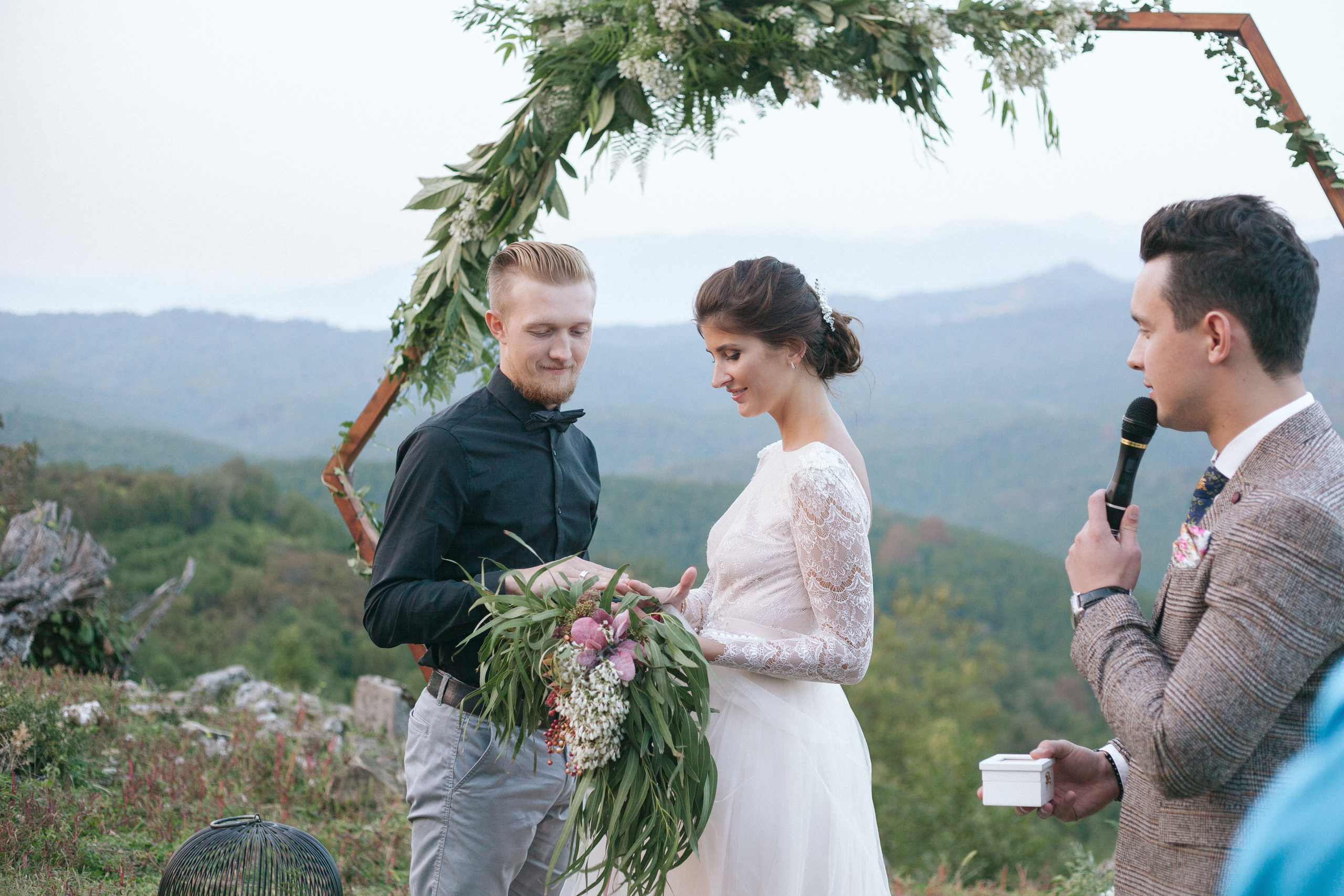 Свадьба у древнего храма. Свадьба в Абхазии|Фотограф в Абхазии