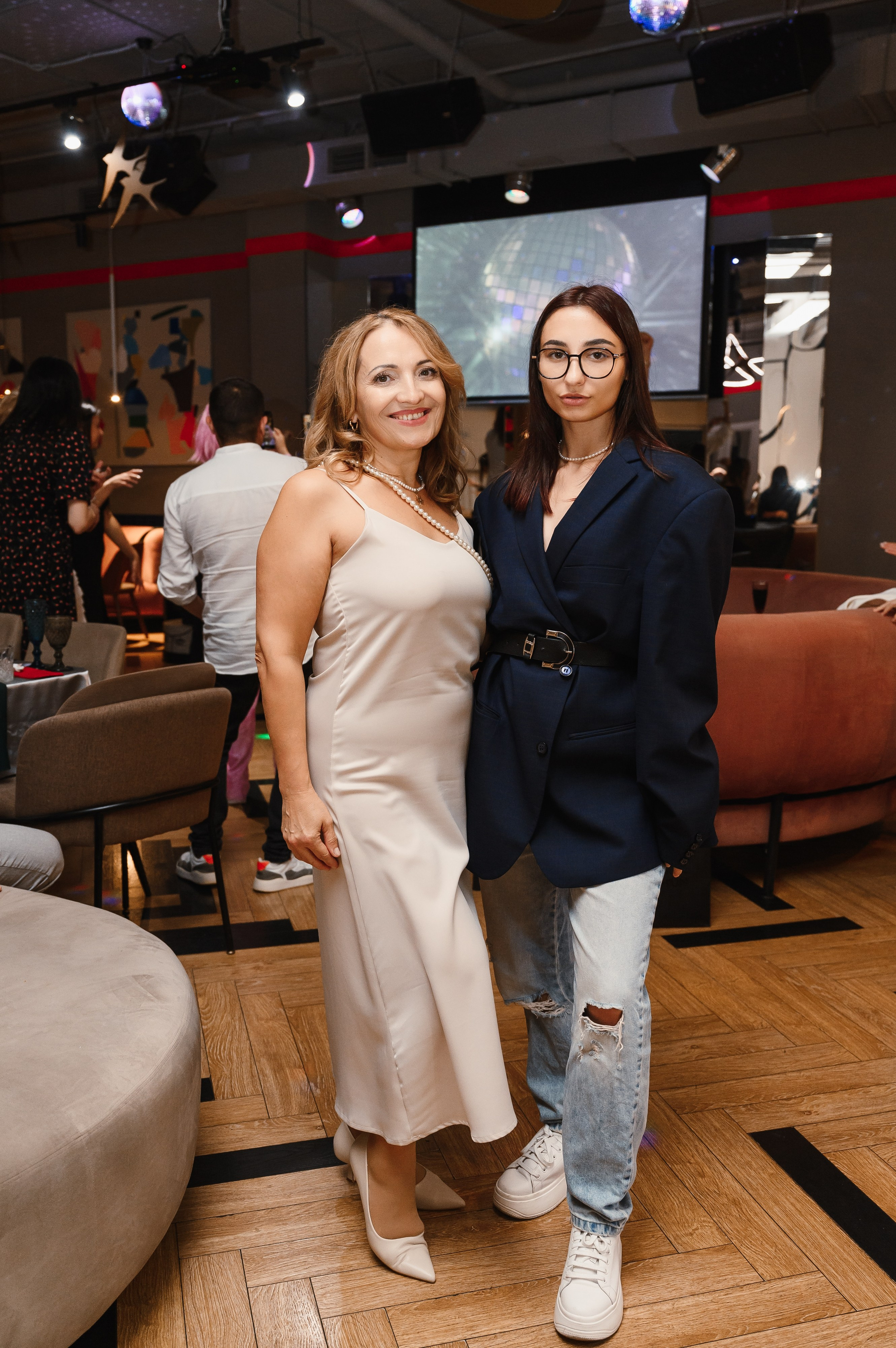 День рождения в формате выступления. Wedding and family photographer USA