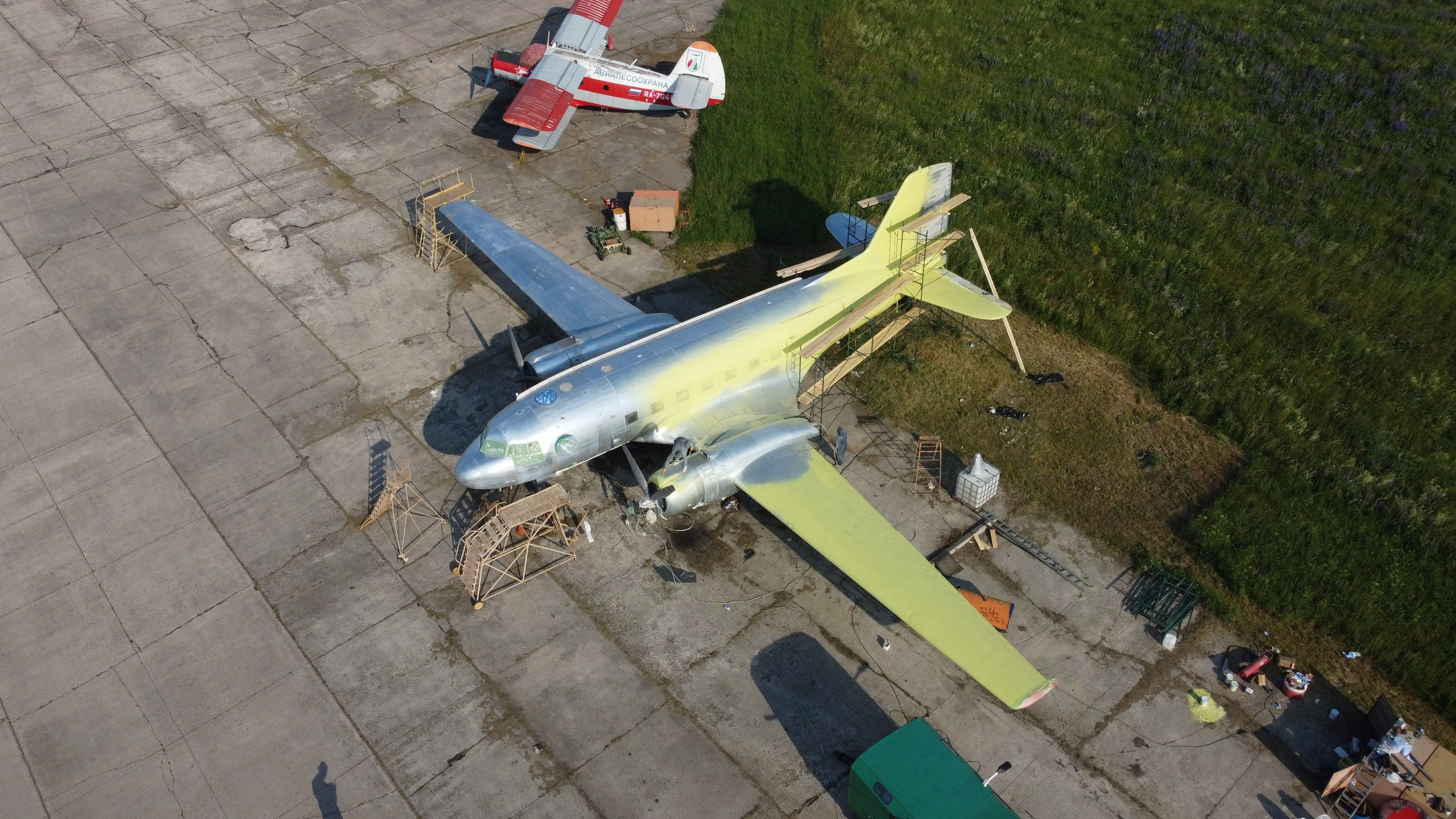 Ил-14Т «Голубая Мечта» — покраска (2022г). Фотоальбом показывающий увлекательный мир авиации и мир медведей Андрея Иванова