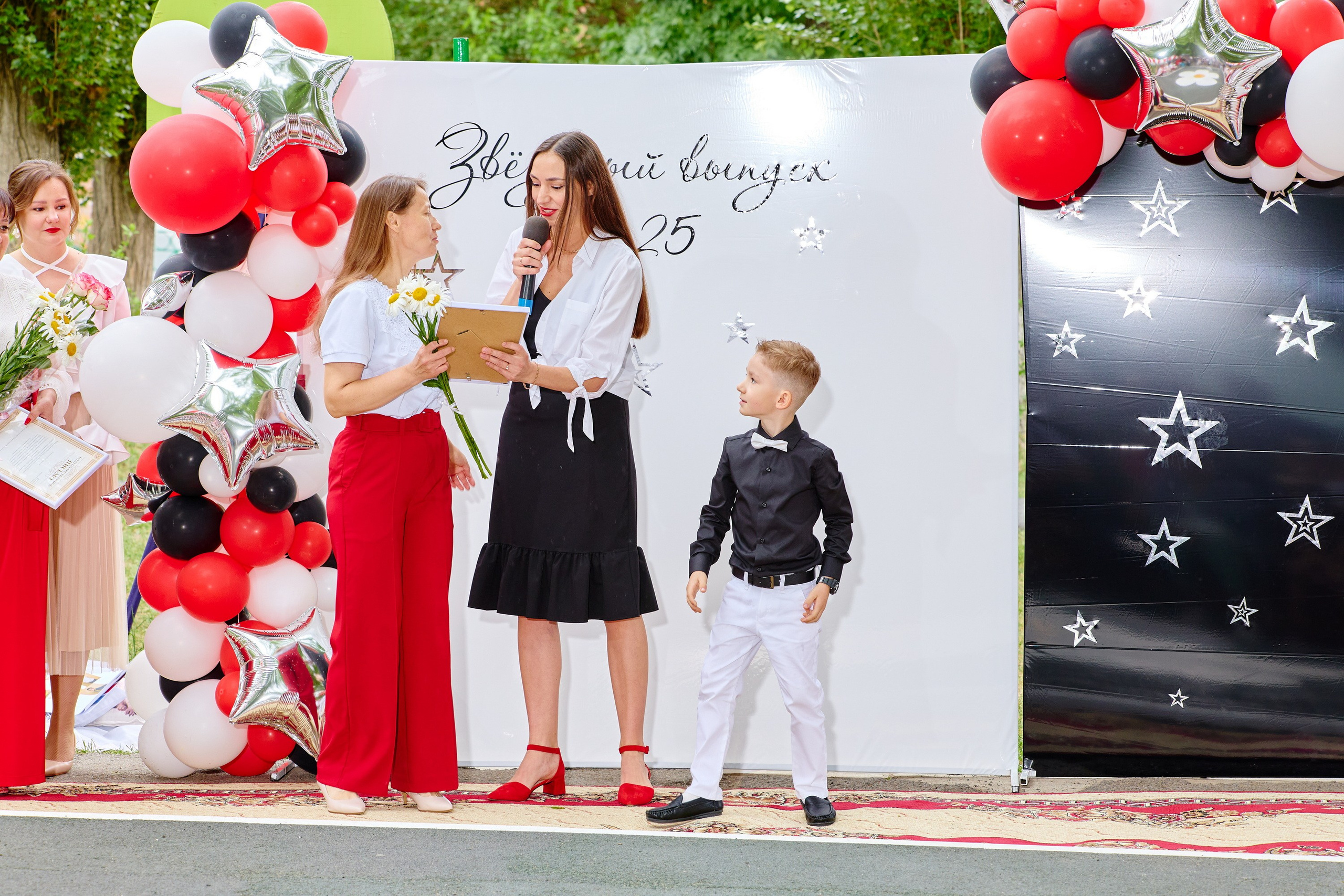 Выпускной 45 сад. Фотограф Выпускные альбомы Таганрог Сергей Коробченко