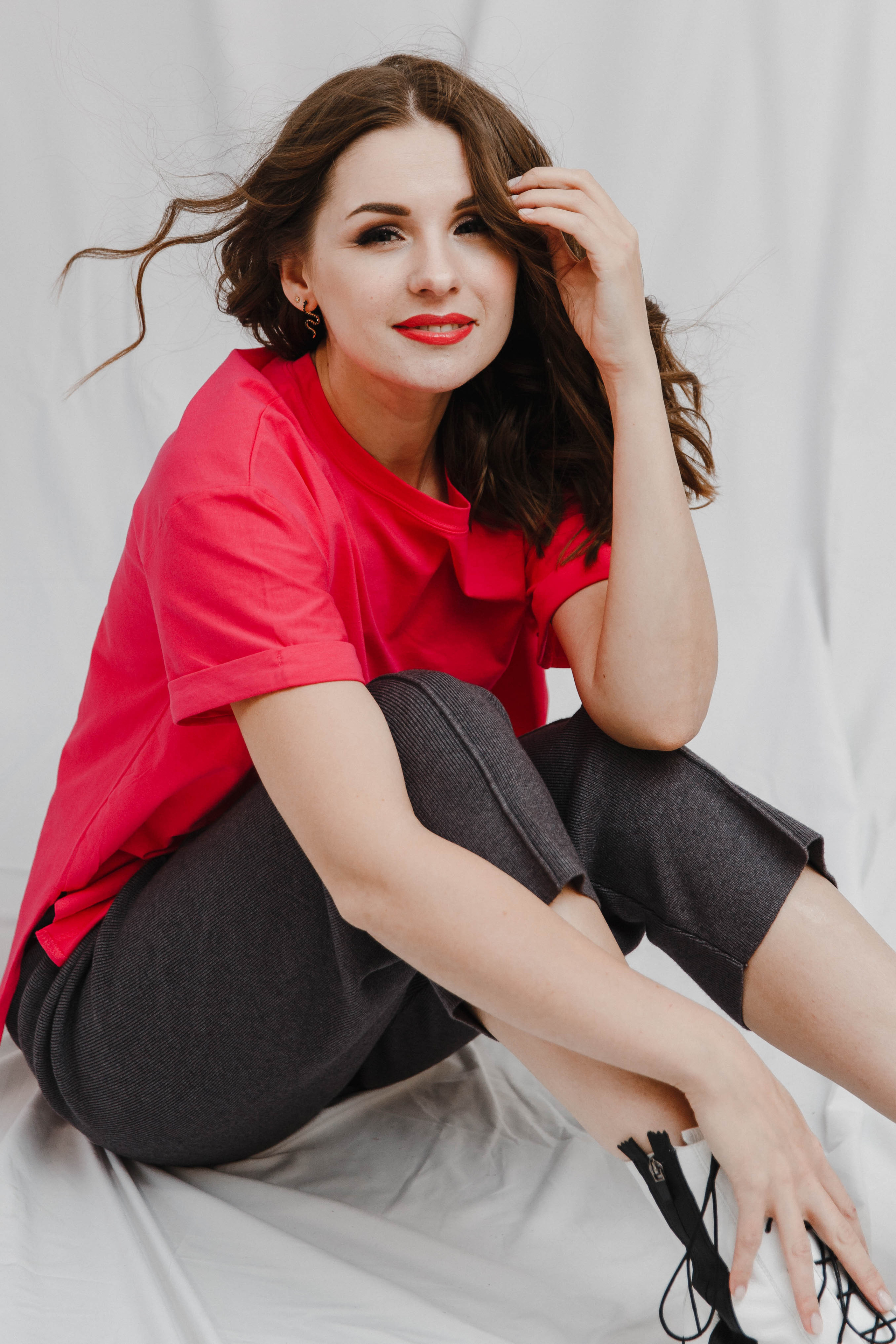 Контент-съемка для бутика женской одежды. Главная