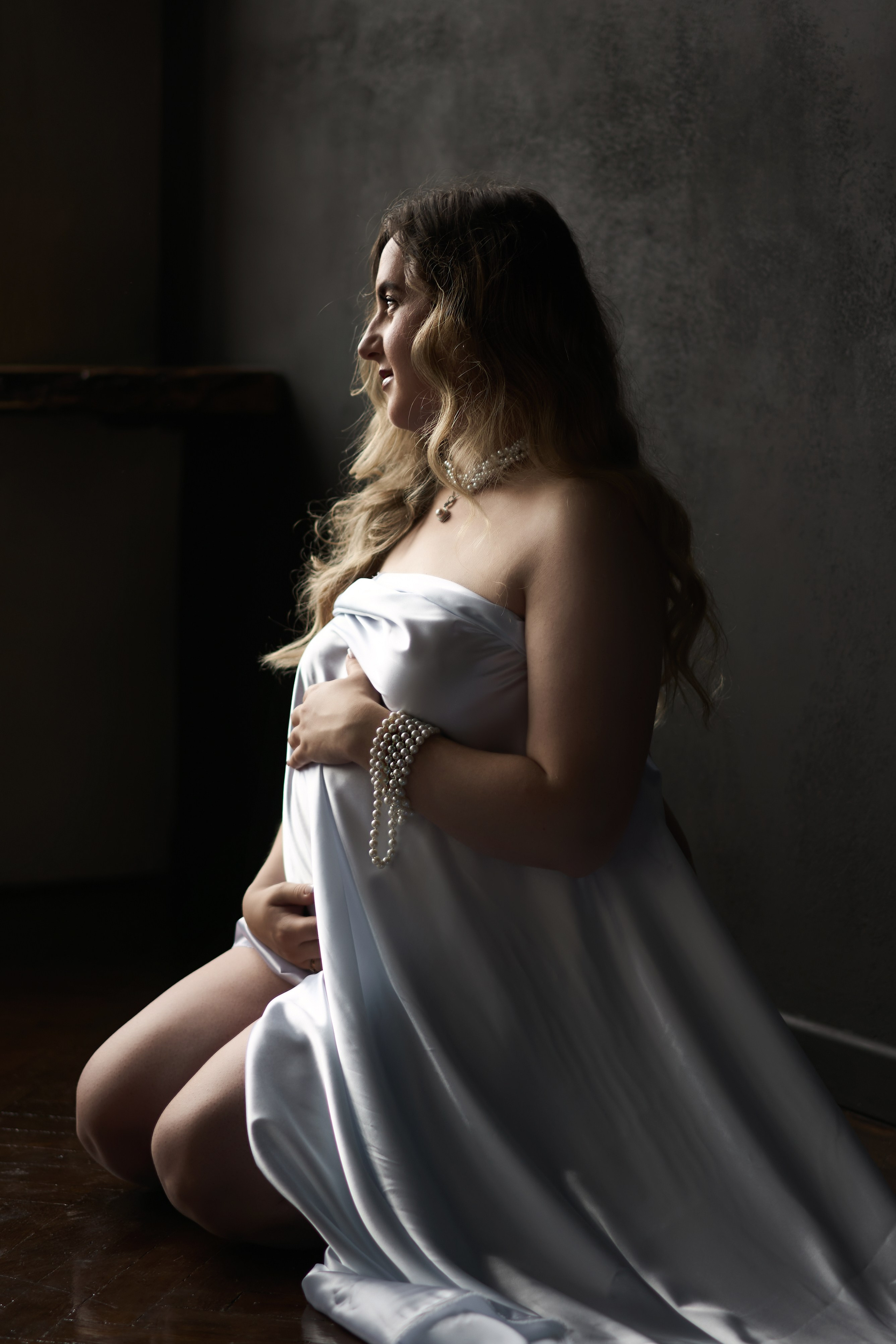 Фотосессия беременной в ткани. Фотограф Екатеринбург Кокшарова Александра