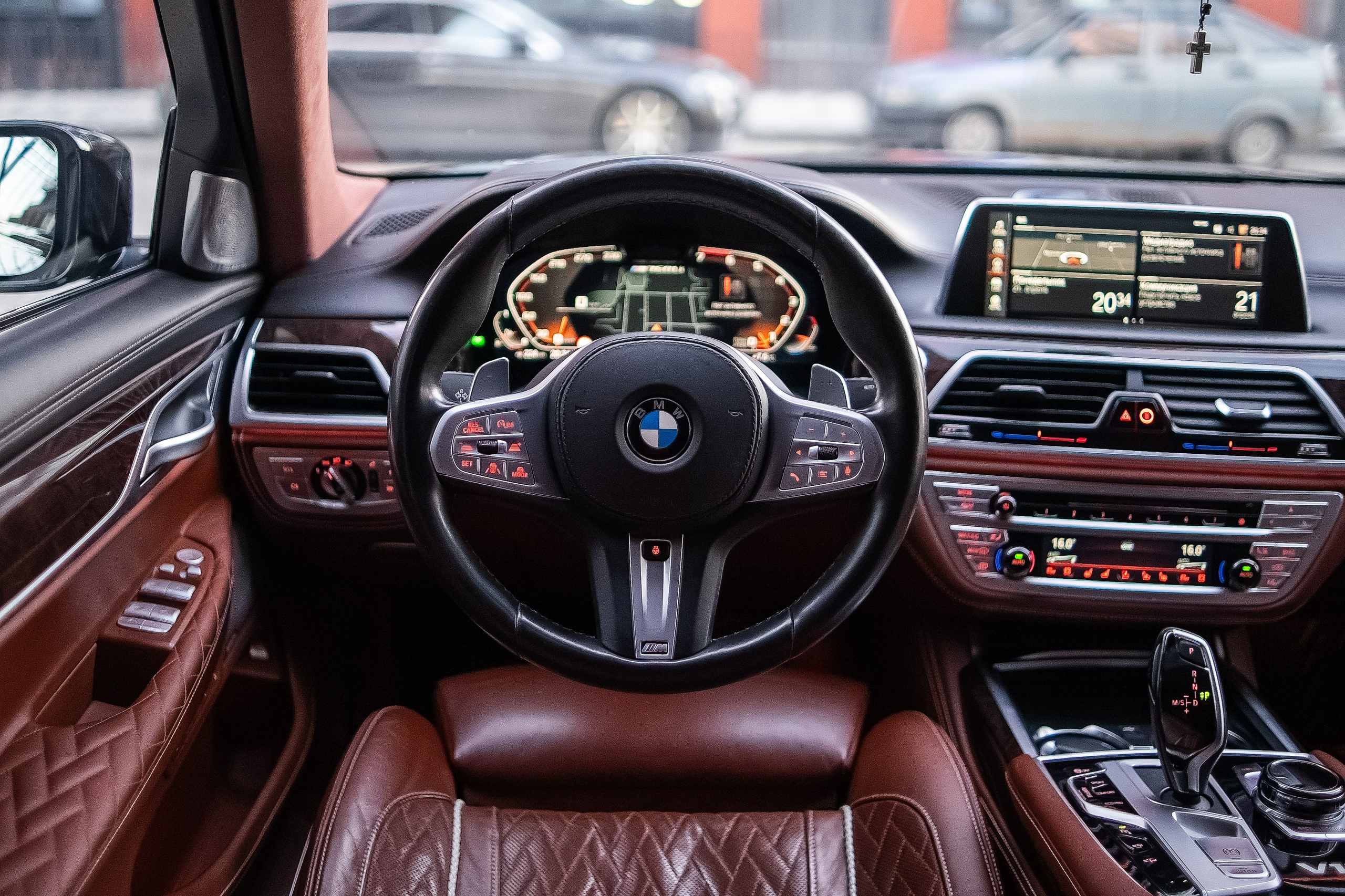 BMW 760Li. Фотограф в Новосибирске Владислав Унтерберг