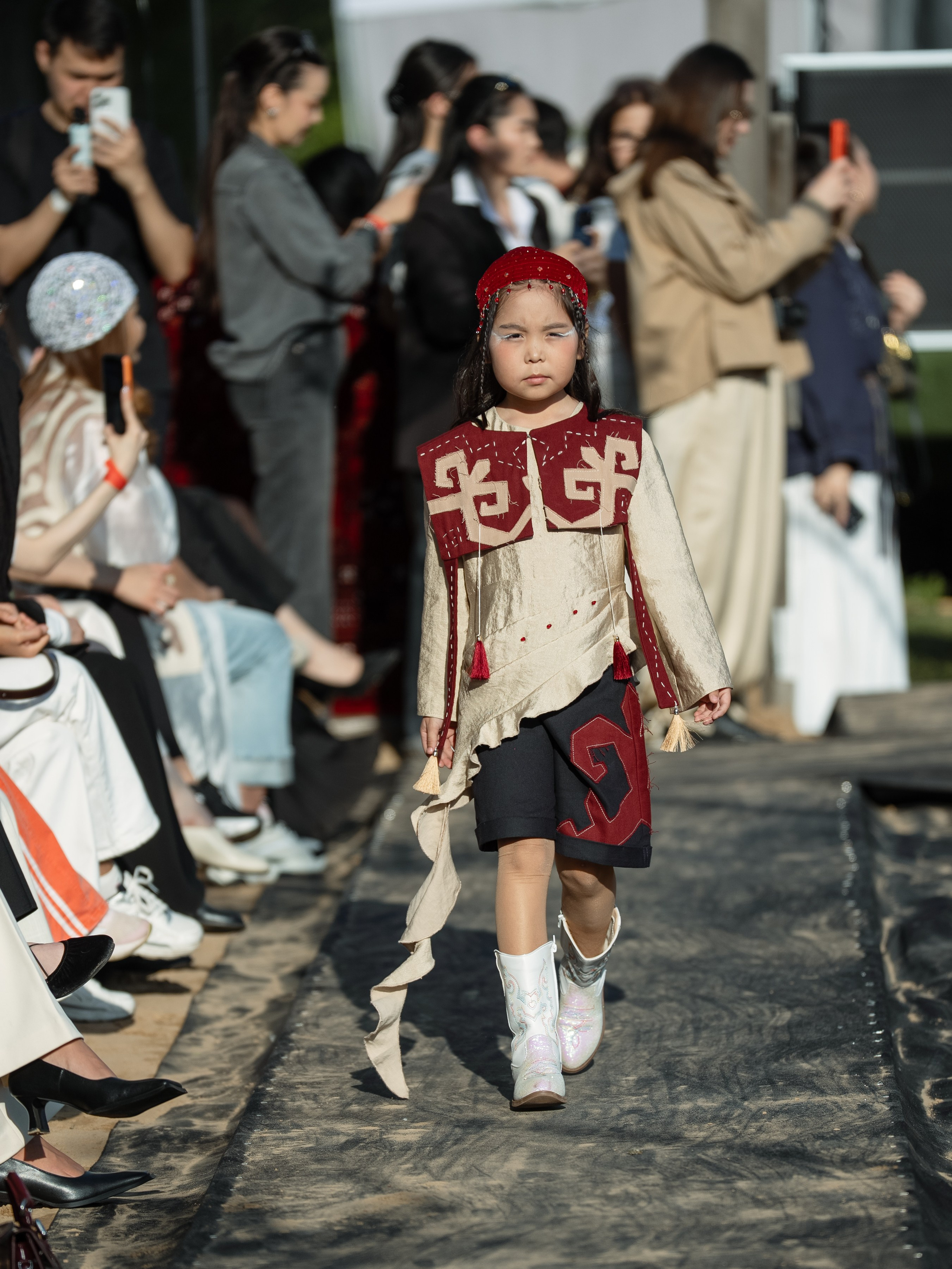 Brand Darideiya. Сайт Алматинского НЮ АРТ, будуар и фэшн фотографа Дениса Карпенко