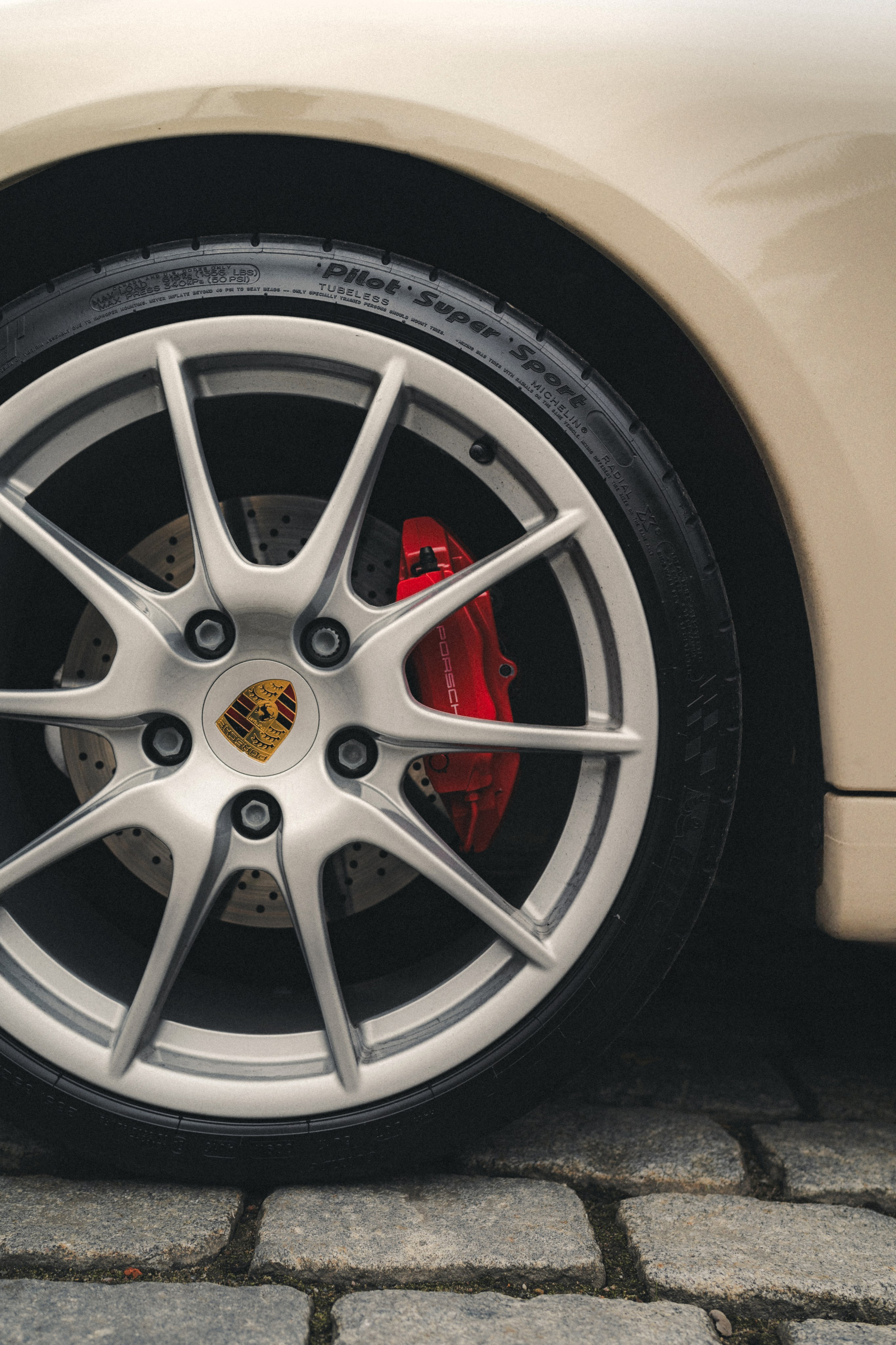 Porsche Cayman S x Anna. Фотограф Илья К. в Москве