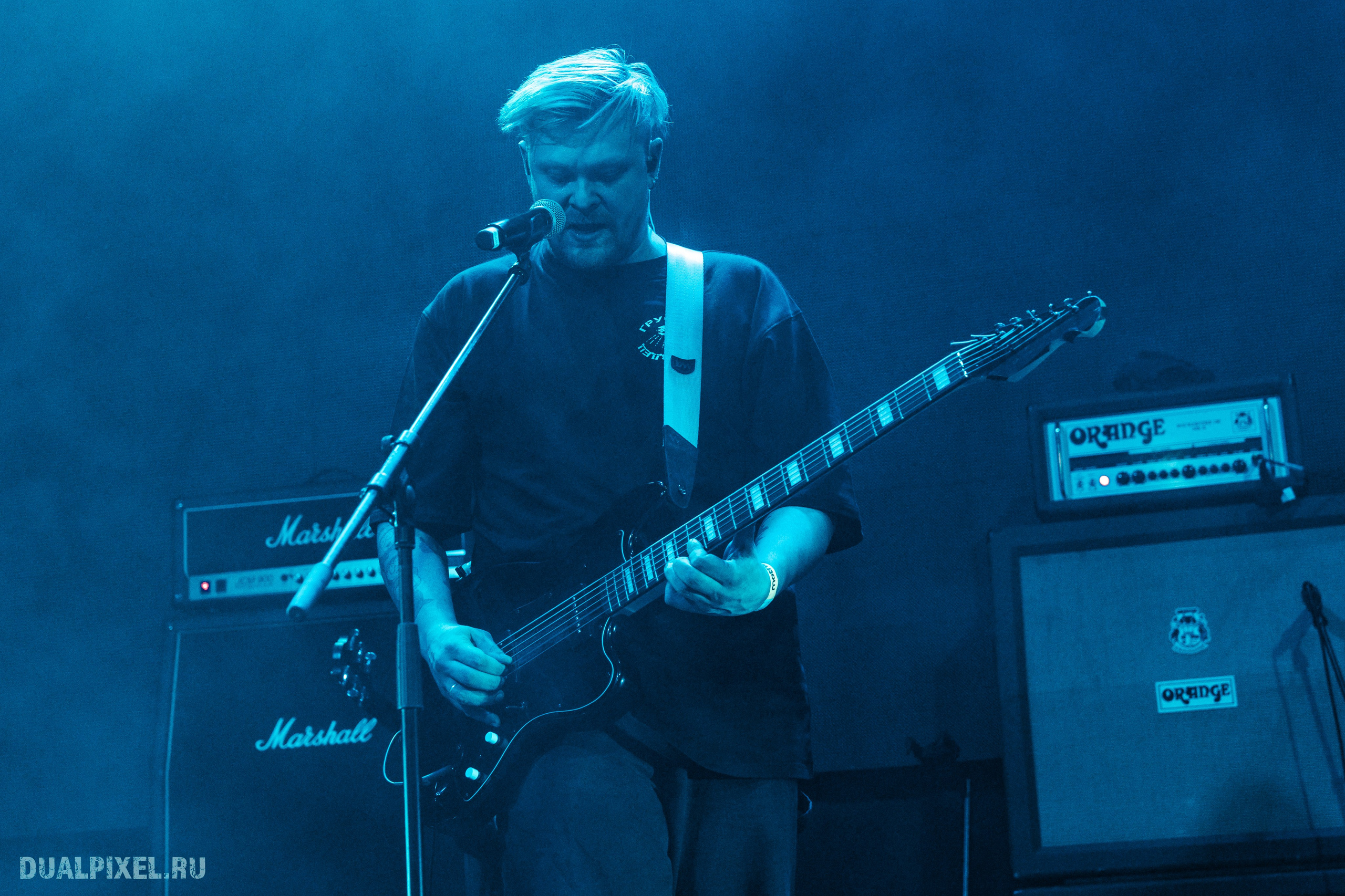 DenDerty концерт в Москве 30.03.2025. Магия музыки в кадре: Концертная Фотография